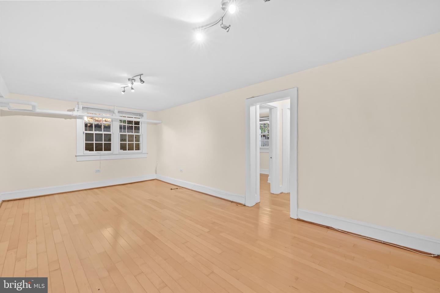 3001 PORTER ST NW #100, WASHINGTON, District Of Columbia 20008, 1 Bedroom Bedrooms, ,1 BathroomBathrooms,Residential,For sale,3001 PORTER ST NW #100,DCDC2230614 MLS # DCDC2230614 3001 PORTER ST NW #100, WASHINGTON, District Of Columbia 20008, 1 Bedroom Bedrooms, ,1 BathroomBathrooms,Residential,For sale,3001 PORTER ST NW #100,DCDC2230614 MLS # DCDC2230614