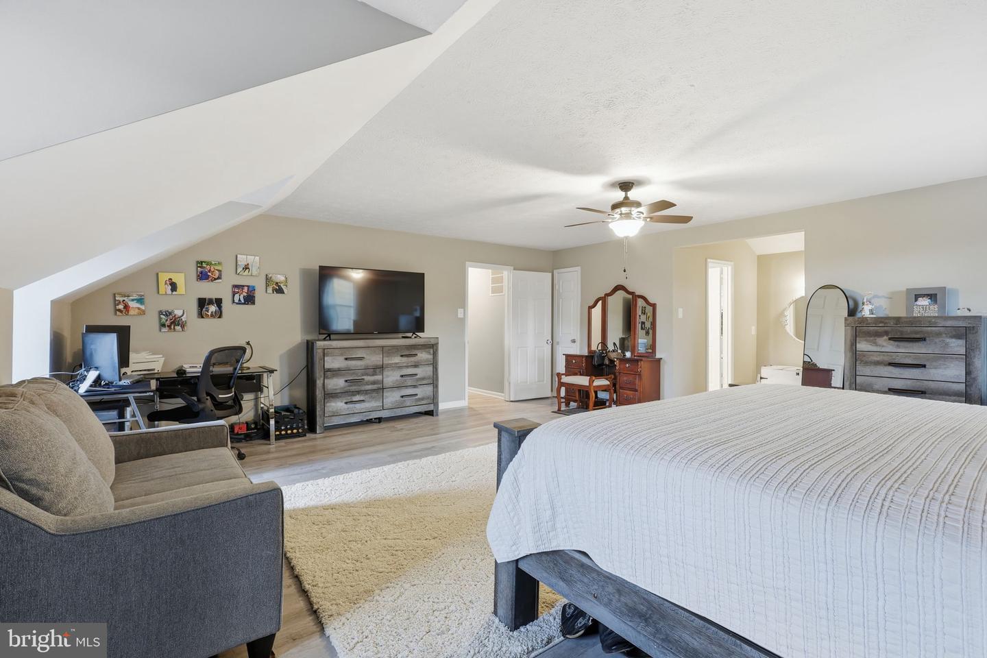 6047 GREENWAY CT, MANASSAS, Virginia 20112, 4 Bedrooms Bedrooms, ,3 BathroomsBathrooms,Residential,For sale,6047 GREENWAY CT,VAPW2107432 MLS # VAPW2107432 6047 GREENWAY CT, MANASSAS, Virginia 20112, 4 Bedrooms Bedrooms, ,3 BathroomsBathrooms,Residential,For sale,6047 GREENWAY CT,VAPW2107432 MLS # VAPW2107432