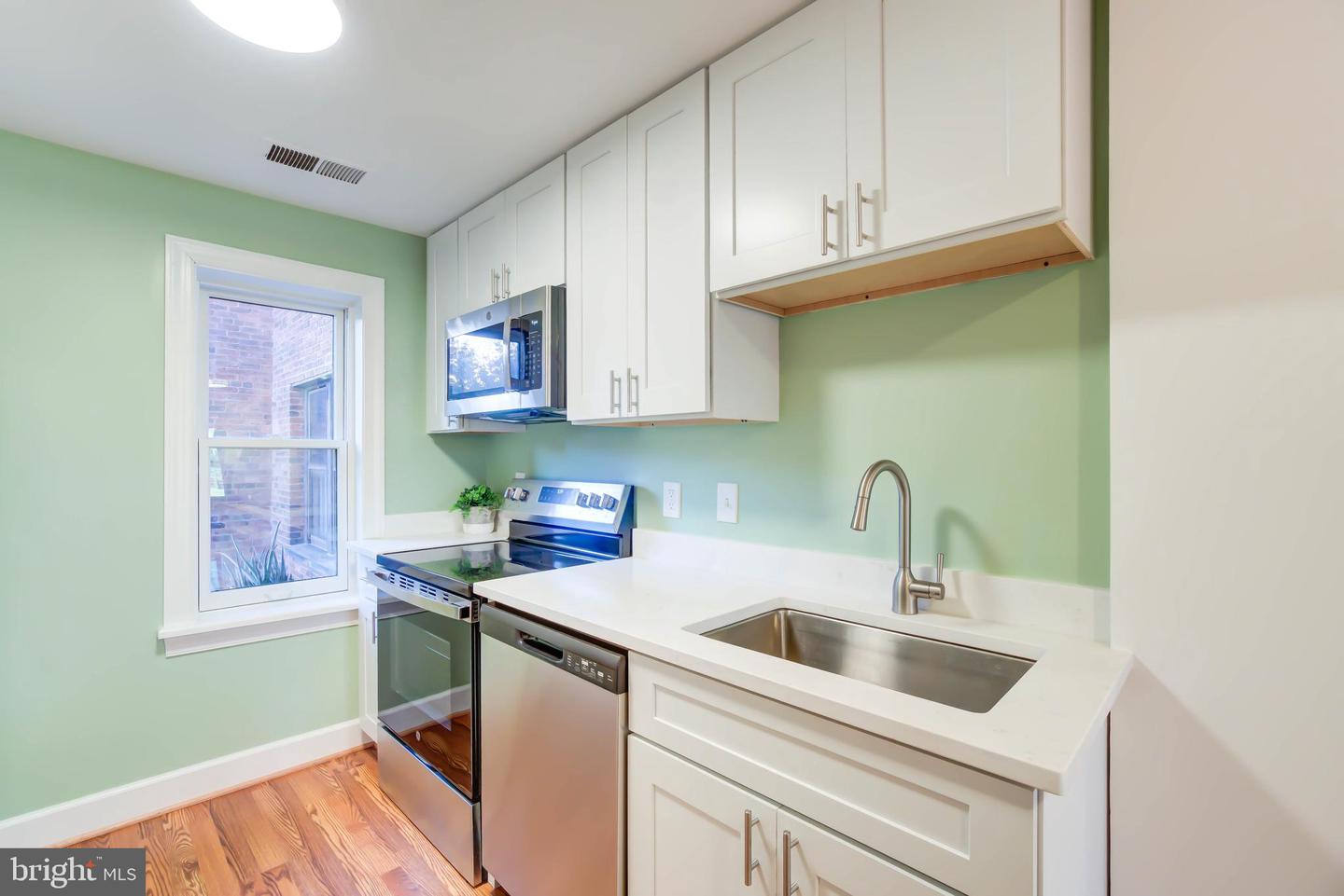 1724 17TH ST NW #71, WASHINGTON, District Of Columbia 20009, 2 Bedrooms Bedrooms, ,1 BathroomBathrooms,Residential,For sale,1724 17TH ST NW #71,DCDC2230830 MLS # DCDC2230830 1724 17TH ST NW #71, WASHINGTON, District Of Columbia 20009, 2 Bedrooms Bedrooms, ,1 BathroomBathrooms,Residential,For sale,1724 17TH ST NW #71,DCDC2230830 MLS # DCDC2230830