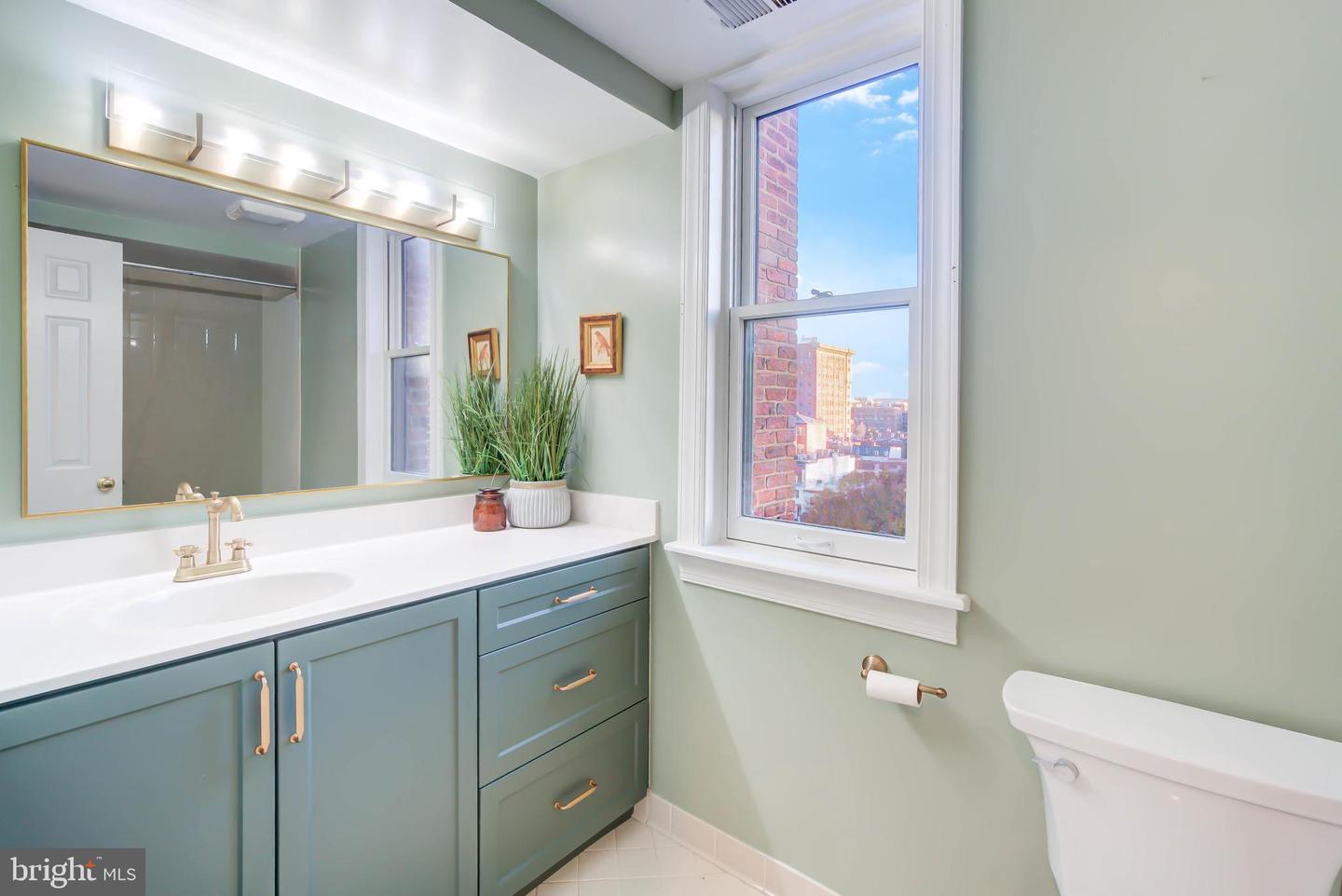 1724 17TH ST NW #71, WASHINGTON, District Of Columbia 20009, 2 Bedrooms Bedrooms, ,1 BathroomBathrooms,Residential,For sale,1724 17TH ST NW #71,DCDC2230830 MLS # DCDC2230830 1724 17TH ST NW #71, WASHINGTON, District Of Columbia 20009, 2 Bedrooms Bedrooms, ,1 BathroomBathrooms,Residential,For sale,1724 17TH ST NW #71,DCDC2230830 MLS # DCDC2230830