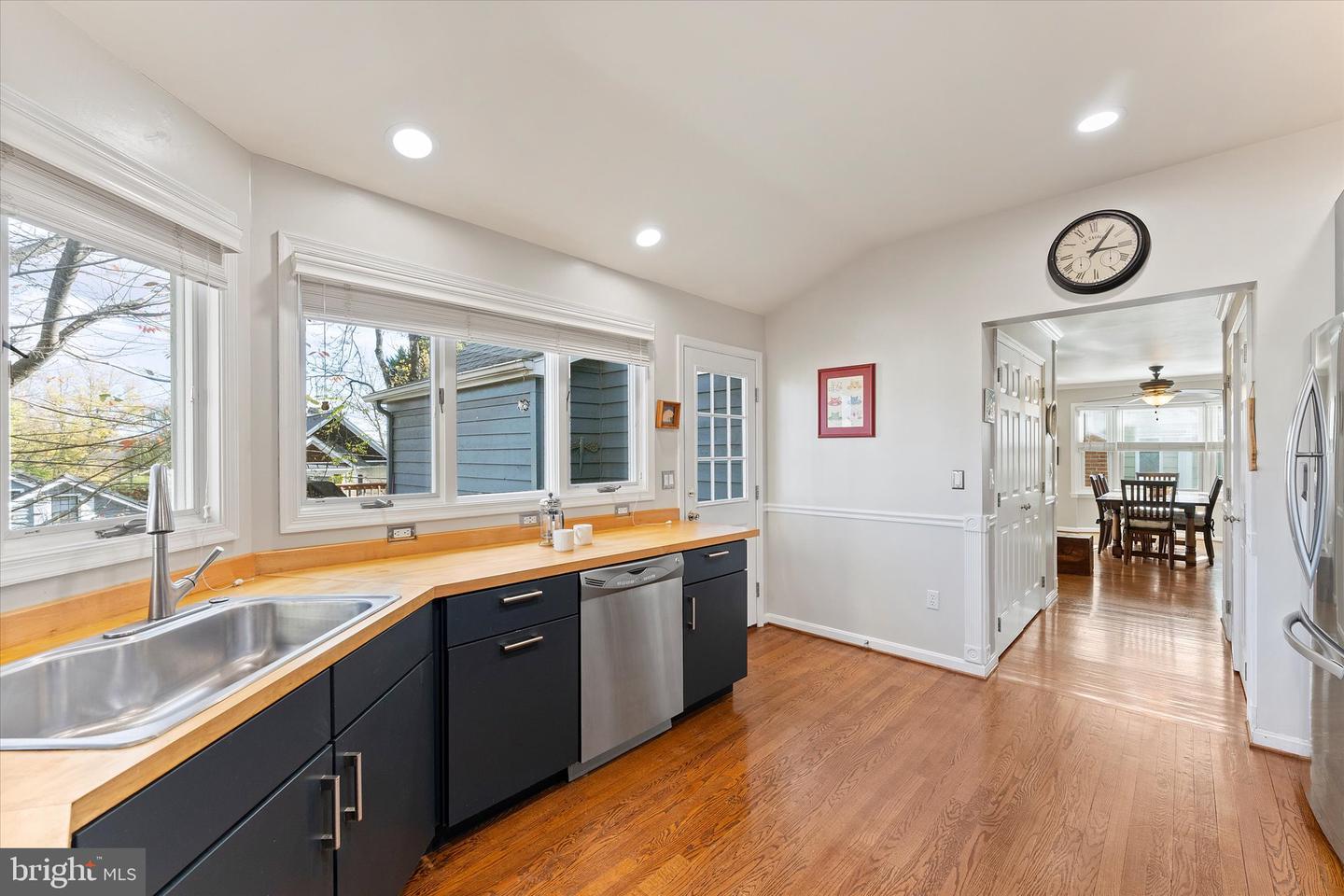 316 LOUDOUN ST SW, LEESBURG, Virginia 20175, 3 Bedrooms Bedrooms, ,3 BathroomsBathrooms,Residential,For sale,316 LOUDOUN ST SW,VALO2110828 MLS # VALO2110828