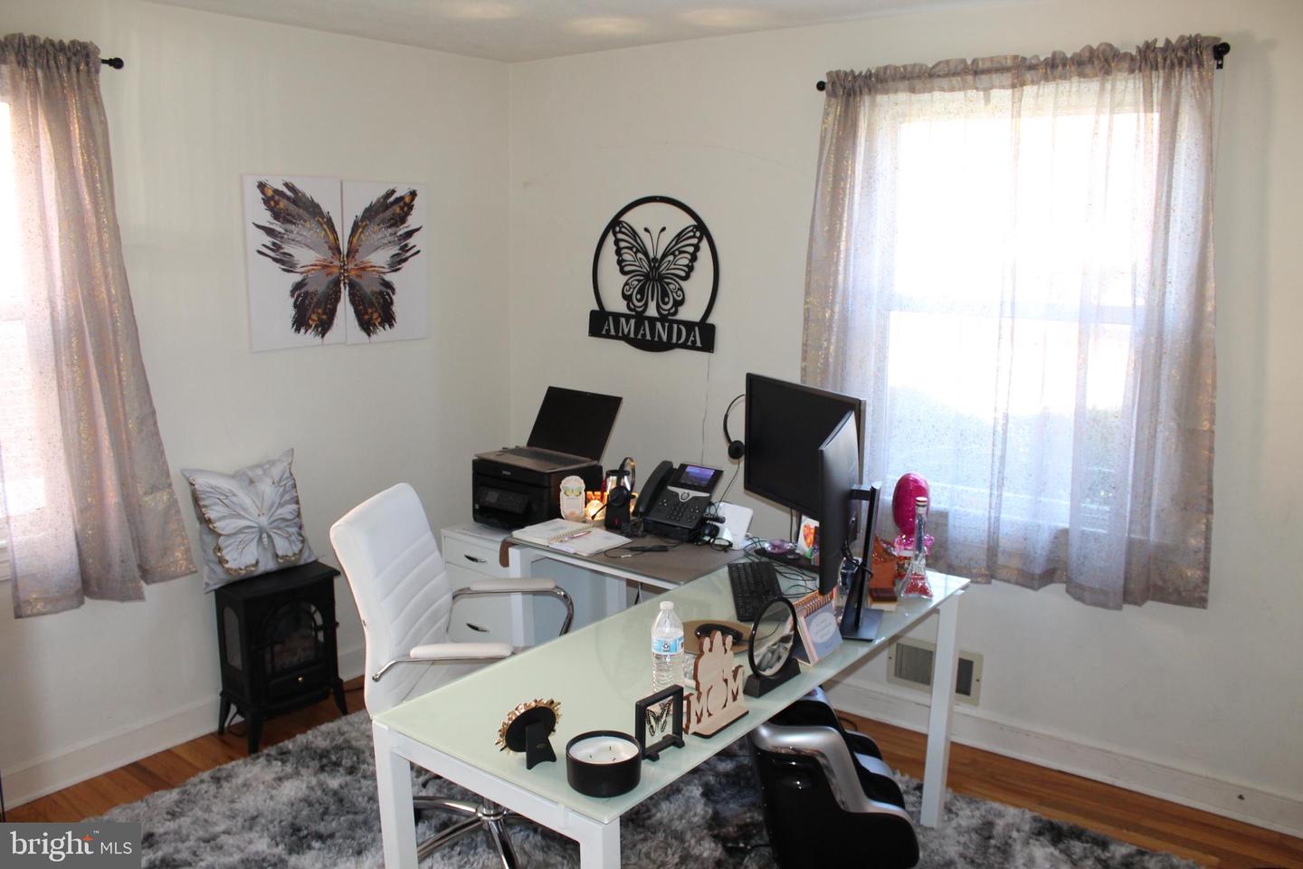 117 W OATES AVE, WINCHESTER, Virginia 22601, 3 Bedrooms Bedrooms, 6 Rooms Rooms,1 BathroomBathrooms,Residential,For sale,117 W OATES AVE,VAWI2009446 MLS # VAWI2009446 117 W OATES AVE, WINCHESTER, Virginia 22601, 3 Bedrooms Bedrooms, 6 Rooms Rooms,1 BathroomBathrooms,Residential,For sale,117 W OATES AVE,VAWI2009446 MLS # VAWI2009446