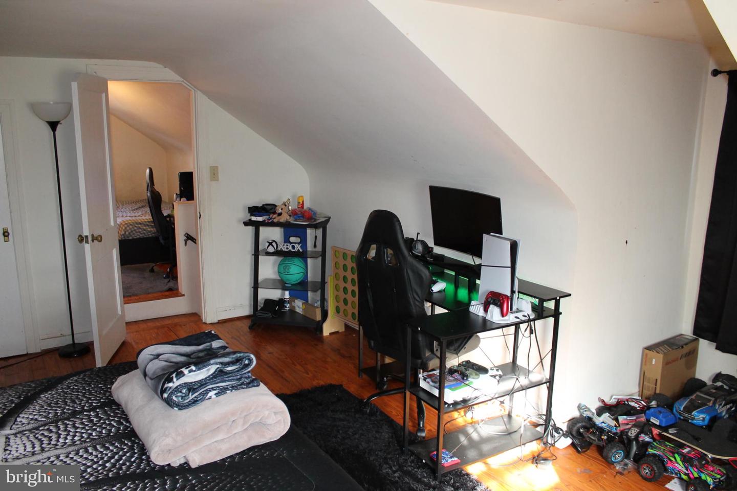 117 W OATES AVE, WINCHESTER, Virginia 22601, 3 Bedrooms Bedrooms, 6 Rooms Rooms,1 BathroomBathrooms,Residential,For sale,117 W OATES AVE,VAWI2009446 MLS # VAWI2009446 117 W OATES AVE, WINCHESTER, Virginia 22601, 3 Bedrooms Bedrooms, 6 Rooms Rooms,1 BathroomBathrooms,Residential,For sale,117 W OATES AVE,VAWI2009446 MLS # VAWI2009446