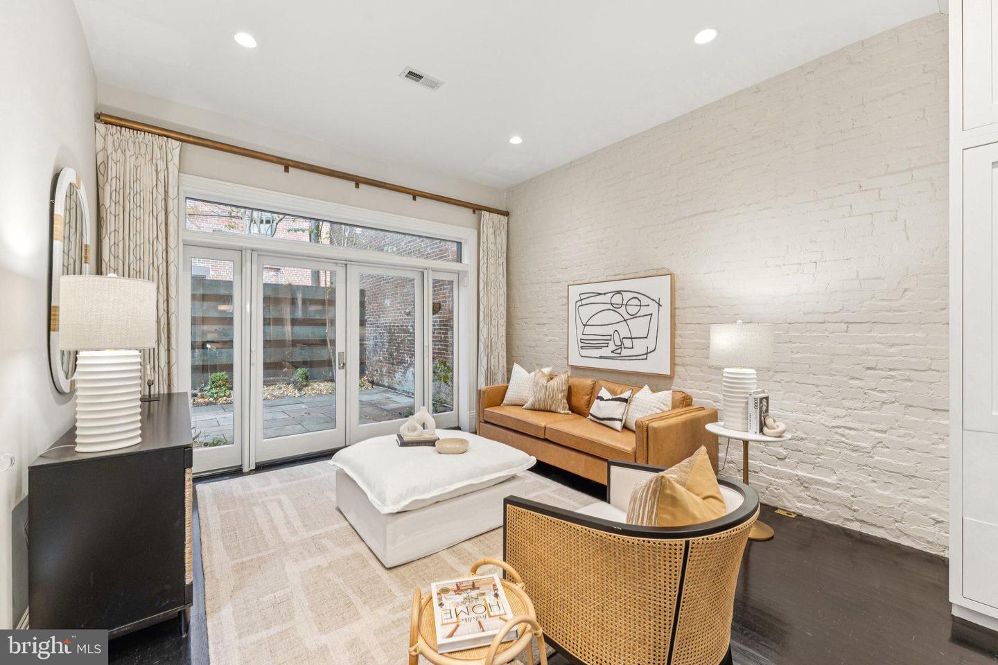 1618 CORCORAN ST NW, WASHINGTON, District Of Columbia 20009, 4 Bedrooms Bedrooms, ,3 BathroomsBathrooms,Residential,For sale,1618 CORCORAN ST NW,DCDC2231136 MLS # DCDC2231136 1618 CORCORAN ST NW, WASHINGTON, District Of Columbia 20009, 4 Bedrooms Bedrooms, ,3 BathroomsBathrooms,Residential,For sale,1618 CORCORAN ST NW,DCDC2231136 MLS # DCDC2231136