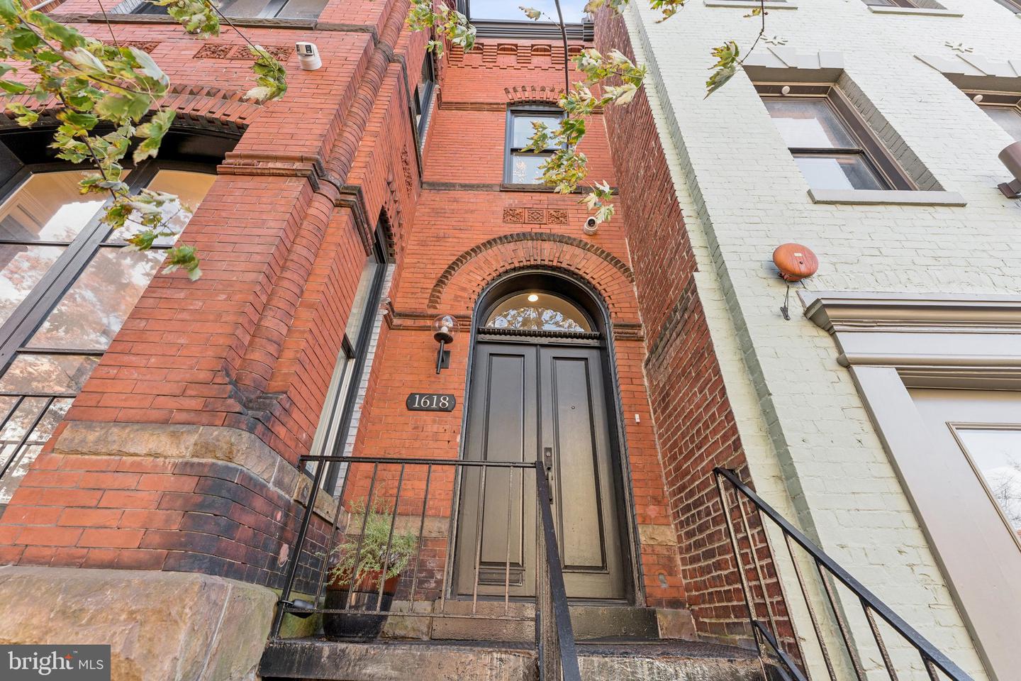 1618 CORCORAN ST NW, WASHINGTON, District Of Columbia 20009, 4 Bedrooms Bedrooms, ,3 BathroomsBathrooms,Residential,For sale,1618 CORCORAN ST NW,DCDC2231136 MLS # DCDC2231136 1618 CORCORAN ST NW, WASHINGTON, District Of Columbia 20009, 4 Bedrooms Bedrooms, ,3 BathroomsBathrooms,Residential,For sale,1618 CORCORAN ST NW,DCDC2231136 MLS # DCDC2231136