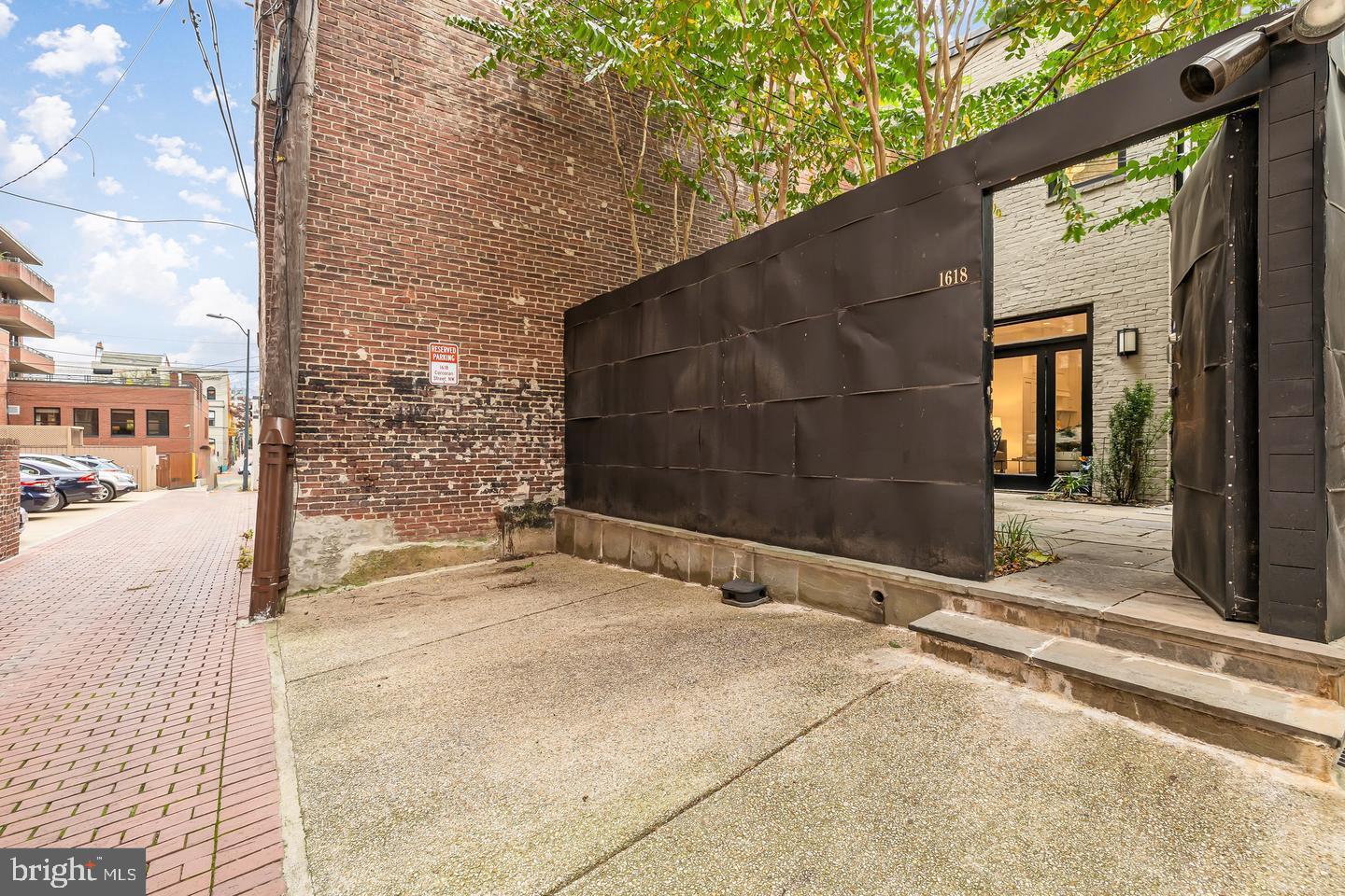 1618 CORCORAN ST NW, WASHINGTON, District Of Columbia 20009, 4 Bedrooms Bedrooms, ,3 BathroomsBathrooms,Residential,For sale,1618 CORCORAN ST NW,DCDC2231136 MLS # DCDC2231136 1618 CORCORAN ST NW, WASHINGTON, District Of Columbia 20009, 4 Bedrooms Bedrooms, ,3 BathroomsBathrooms,Residential,For sale,1618 CORCORAN ST NW,DCDC2231136 MLS # DCDC2231136