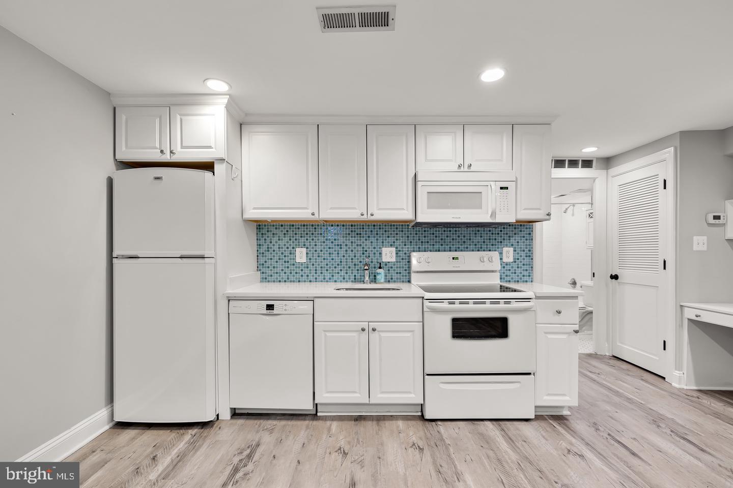 1618 CORCORAN ST NW, WASHINGTON, District Of Columbia 20009, 4 Bedrooms Bedrooms, ,3 BathroomsBathrooms,Residential,For sale,1618 CORCORAN ST NW,DCDC2231136 MLS # DCDC2231136 1618 CORCORAN ST NW, WASHINGTON, District Of Columbia 20009, 4 Bedrooms Bedrooms, ,3 BathroomsBathrooms,Residential,For sale,1618 CORCORAN ST NW,DCDC2231136 MLS # DCDC2231136