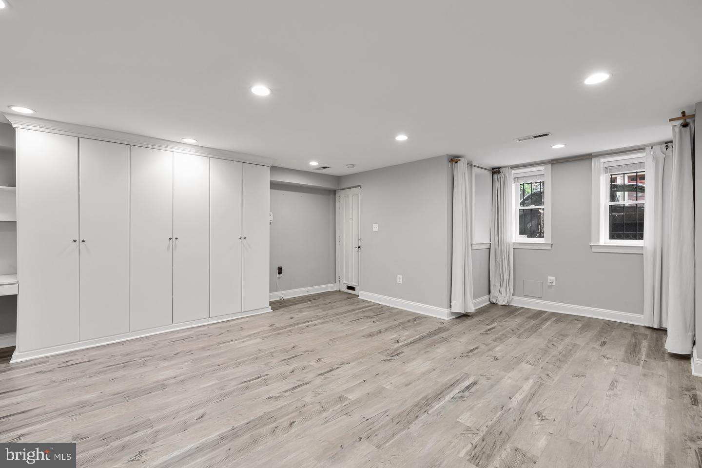 1618 CORCORAN ST NW, WASHINGTON, District Of Columbia 20009, 4 Bedrooms Bedrooms, ,3 BathroomsBathrooms,Residential,For sale,1618 CORCORAN ST NW,DCDC2231136 MLS # DCDC2231136 1618 CORCORAN ST NW, WASHINGTON, District Of Columbia 20009, 4 Bedrooms Bedrooms, ,3 BathroomsBathrooms,Residential,For sale,1618 CORCORAN ST NW,DCDC2231136 MLS # DCDC2231136