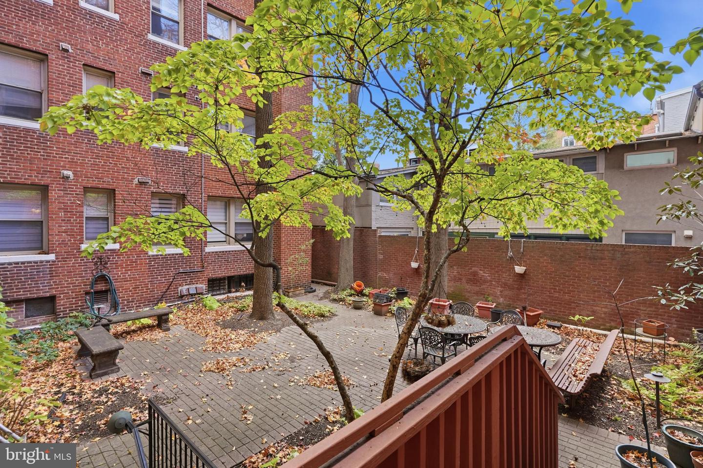 18 9TH ST NE #302, WASHINGTON, District Of Columbia 20002, 1 Bedroom Bedrooms, ,1 BathroomBathrooms,Residential,For sale,18 9TH ST NE #302,DCDC2231158 MLS # DCDC2231158