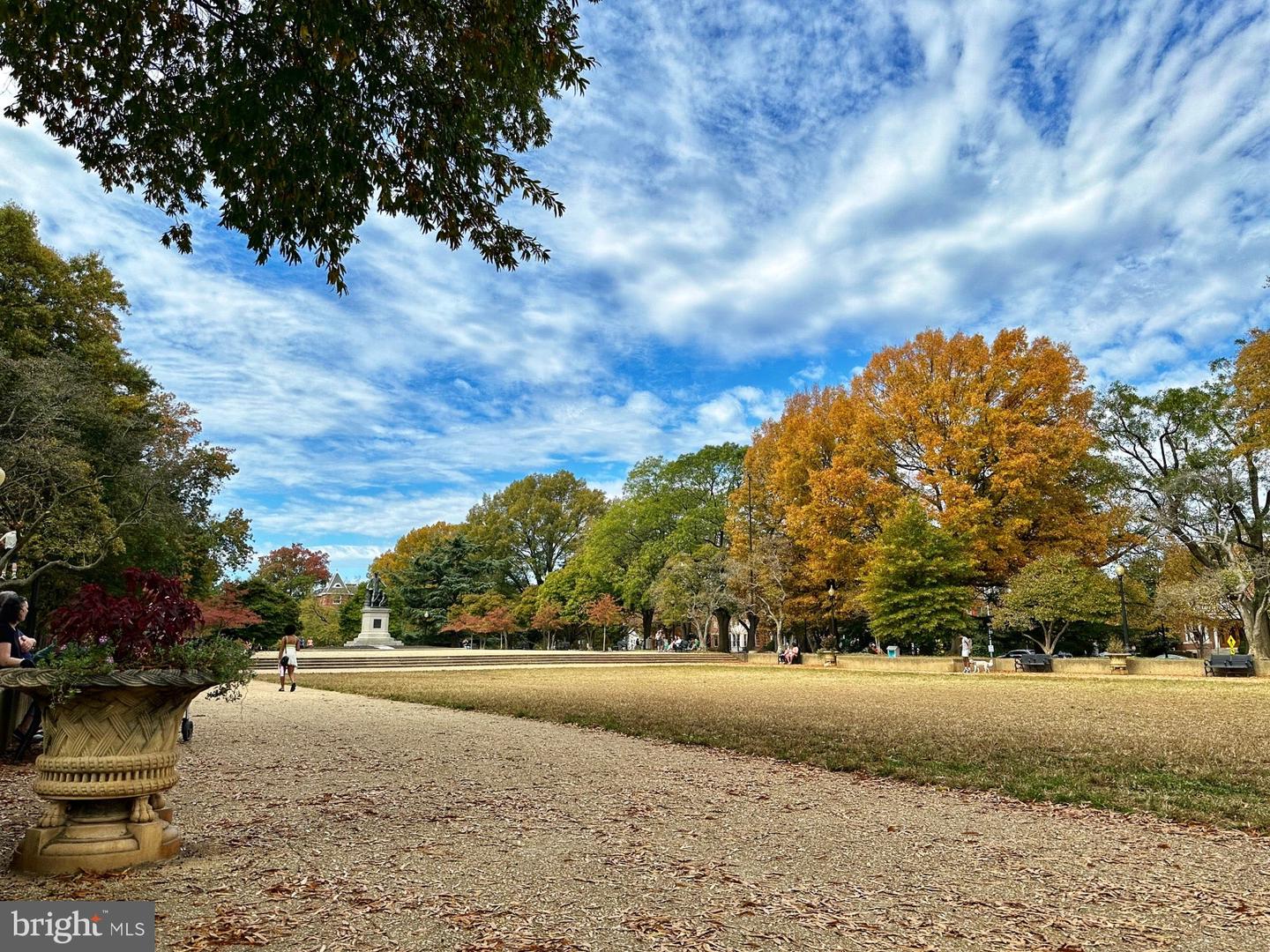 18 9TH ST NE #302, WASHINGTON, District Of Columbia 20002, 1 Bedroom Bedrooms, ,1 BathroomBathrooms,Residential,For sale,18 9TH ST NE #302,DCDC2231158 MLS # DCDC2231158