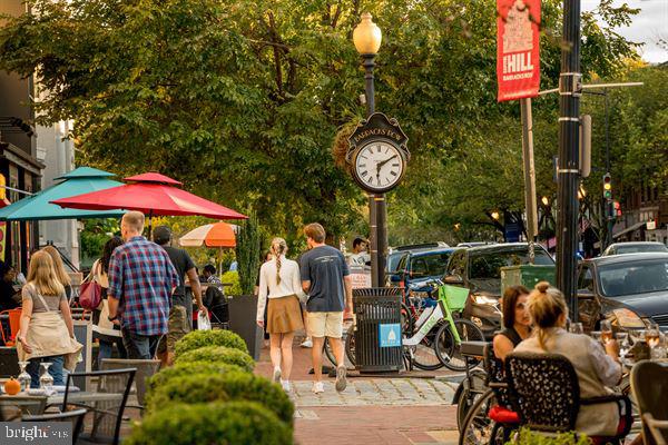 18 9TH ST NE #302, WASHINGTON, District Of Columbia 20002, 1 Bedroom Bedrooms, ,1 BathroomBathrooms,Residential,For sale,18 9TH ST NE #302,DCDC2231158 MLS # DCDC2231158