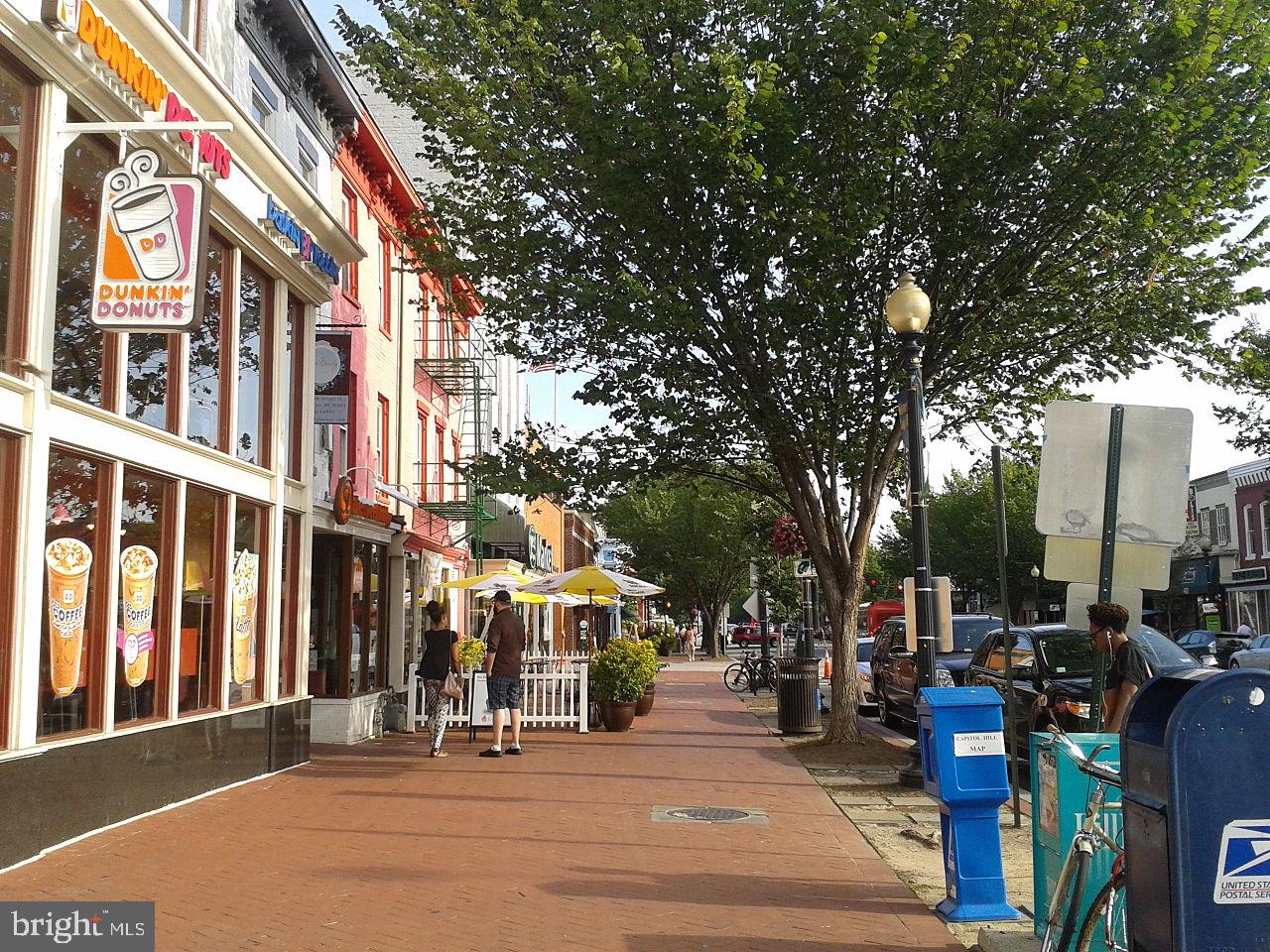 18 9TH ST NE #302, WASHINGTON, District Of Columbia 20002, 1 Bedroom Bedrooms, ,1 BathroomBathrooms,Residential,For sale,18 9TH ST NE #302,DCDC2231158 MLS # DCDC2231158