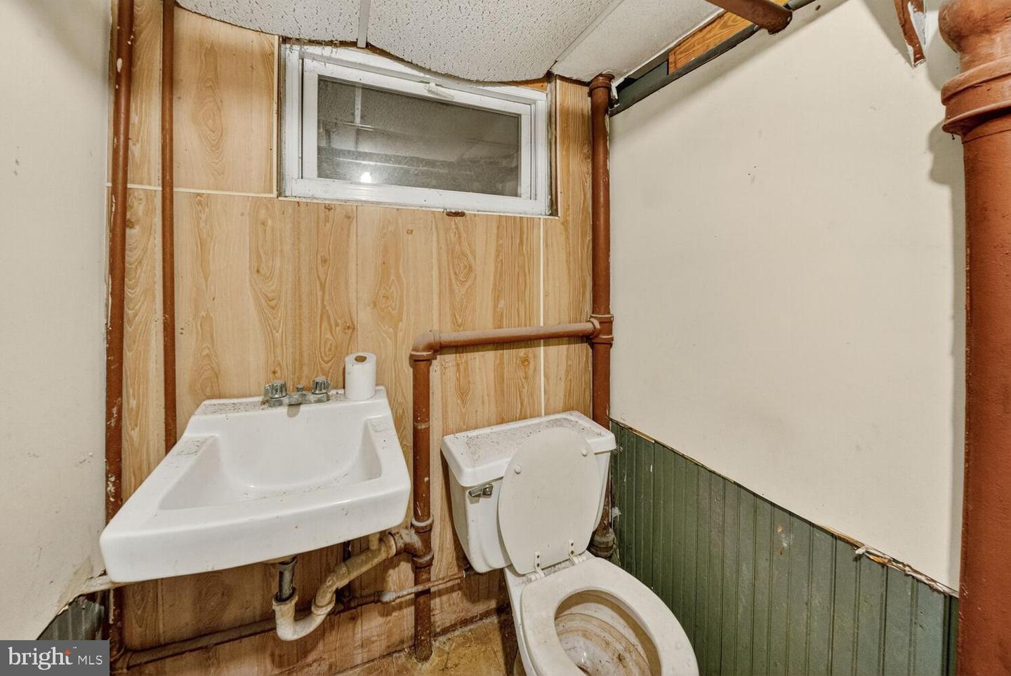 7966 WEST BEACH DR NW, WASHINGTON, District Of Columbia 20012, 3 Bedrooms Bedrooms, ,2 BathroomsBathrooms,Residential,For sale,7966 WEST BEACH DR NW,DCDC2231186 MLS # DCDC2231186 7966 WEST BEACH DR NW, WASHINGTON, District Of Columbia 20012, 3 Bedrooms Bedrooms, ,2 BathroomsBathrooms,Residential,For sale,7966 WEST BEACH DR NW,DCDC2231186 MLS # DCDC2231186