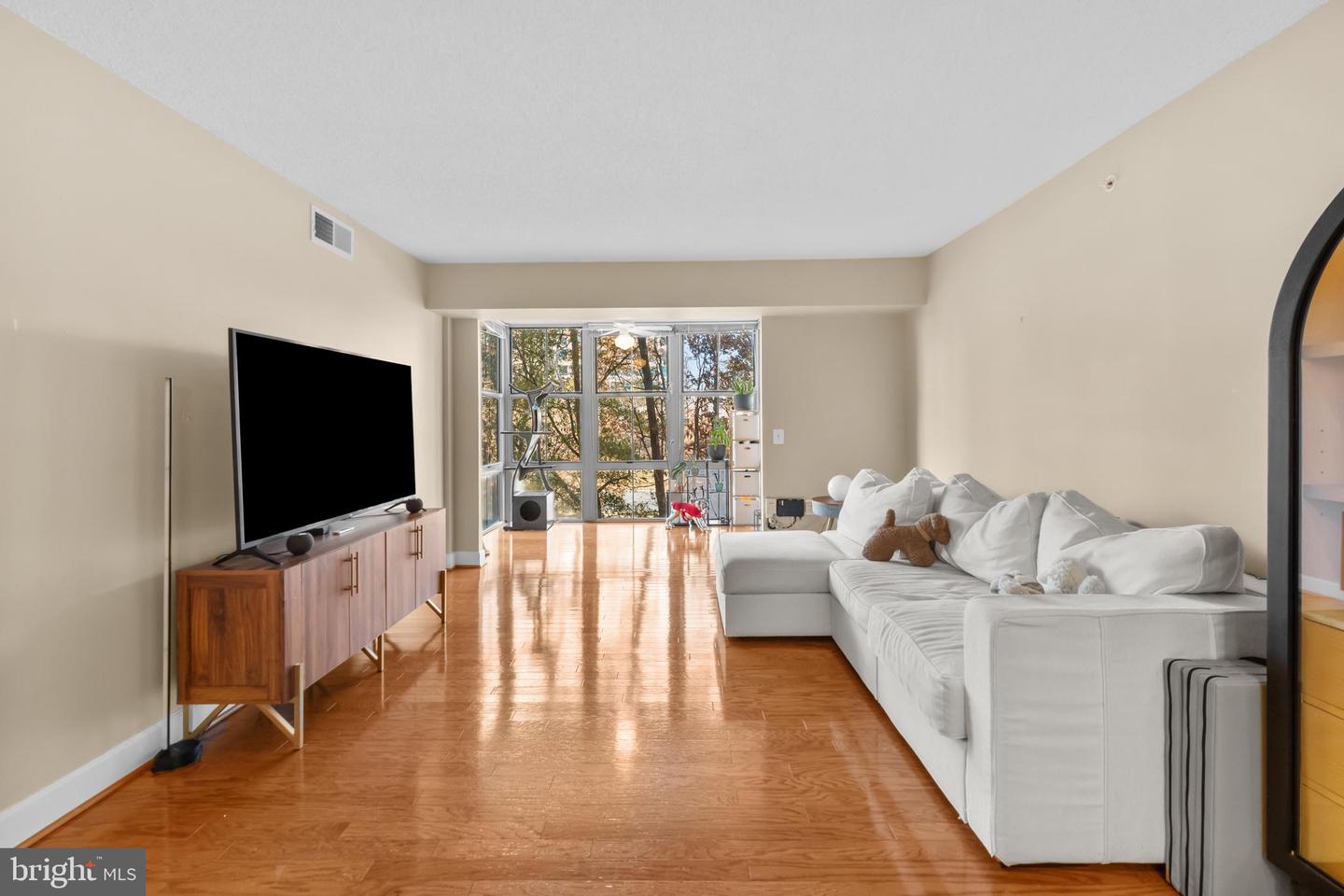 11800 SUNSET HILLS RD #409, RESTON, Virginia 20190, 1 Bedroom Bedrooms, ,1 BathroomBathrooms,Residential,For sale,11800 SUNSET HILLS RD #409,VAFX2278546 MLS # VAFX2278546 11800 SUNSET HILLS RD #409, RESTON, Virginia 20190, 1 Bedroom Bedrooms, ,1 BathroomBathrooms,Residential,For sale,11800 SUNSET HILLS RD #409,VAFX2278546 MLS # VAFX2278546