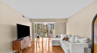 11800 SUNSET HILLS RD #409, RESTON, Virginia 20190, 1 Bedroom Bedrooms, ,1 BathroomBathrooms,Residential,For sale,11800 SUNSET HILLS RD #409,VAFX2278546 MLS # VAFX2278546