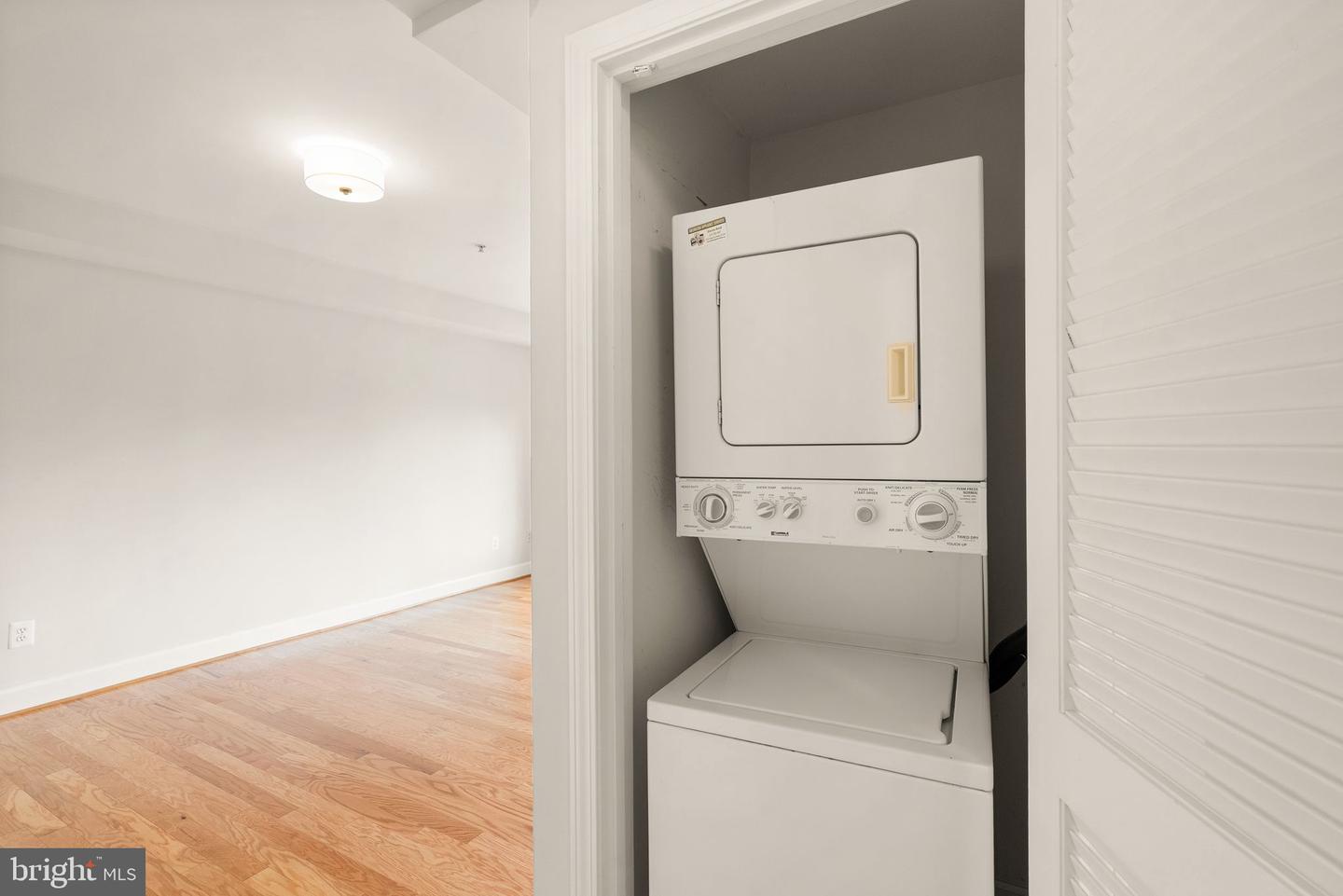 231 N THOMAS ST #105, ARLINGTON, Virginia 22203, 2 Bedrooms Bedrooms, ,2 BathroomsBathrooms,Residential,For sale,231 N THOMAS ST #105,VAAR2065922 MLS # VAAR2065922 231 N THOMAS ST #105, ARLINGTON, Virginia 22203, 2 Bedrooms Bedrooms, ,2 BathroomsBathrooms,Residential,For sale,231 N THOMAS ST #105,VAAR2065922 MLS # VAAR2065922