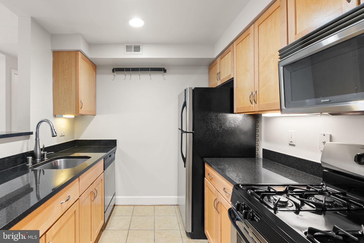231 N THOMAS ST #105, ARLINGTON, Virginia 22203, 2 Bedrooms Bedrooms, ,2 BathroomsBathrooms,Residential,For sale,231 N THOMAS ST #105,VAAR2065922 MLS # VAAR2065922 231 N THOMAS ST #105, ARLINGTON, Virginia 22203, 2 Bedrooms Bedrooms, ,2 BathroomsBathrooms,Residential,For sale,231 N THOMAS ST #105,VAAR2065922 MLS # VAAR2065922