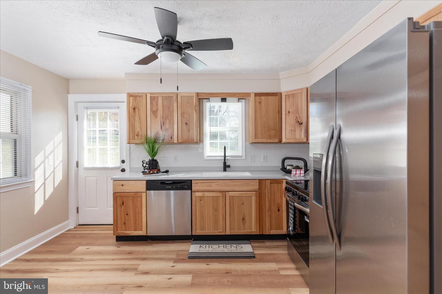 376 STONEWALL ST, STRASBURG, Virginia 22657, 3 Bedrooms Bedrooms, ,2 BathroomsBathrooms,Residential,For sale,376 STONEWALL ST,VASH2012960 MLS # VASH2012960 376 STONEWALL ST, STRASBURG, Virginia 22657, 3 Bedrooms Bedrooms, ,2 BathroomsBathrooms,Residential,For sale,376 STONEWALL ST,VASH2012960 MLS # VASH2012960