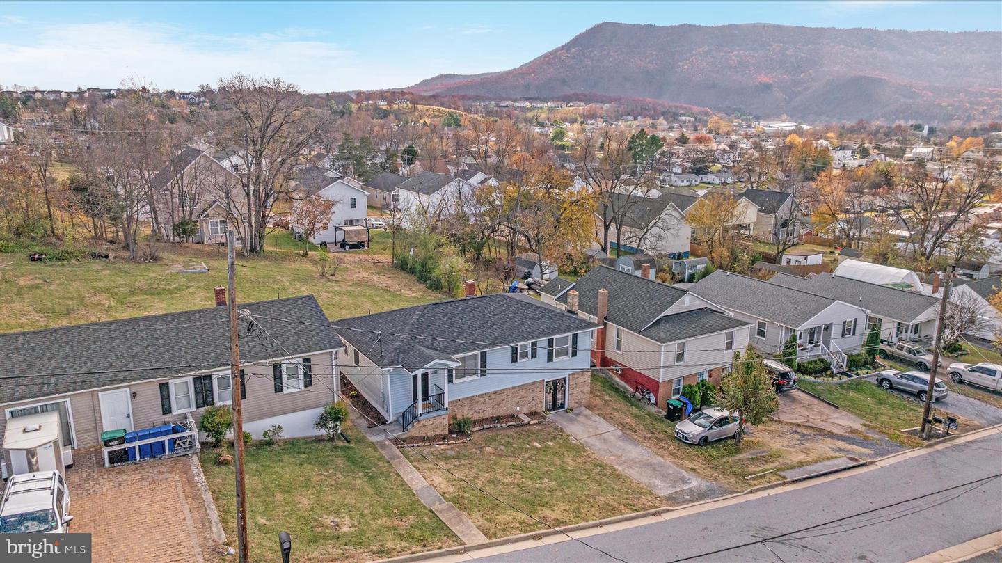 376 STONEWALL ST, STRASBURG, Virginia 22657, 3 Bedrooms Bedrooms, ,2 BathroomsBathrooms,Residential,For sale,376 STONEWALL ST,VASH2012960 MLS # VASH2012960 376 STONEWALL ST, STRASBURG, Virginia 22657, 3 Bedrooms Bedrooms, ,2 BathroomsBathrooms,Residential,For sale,376 STONEWALL ST,VASH2012960 MLS # VASH2012960