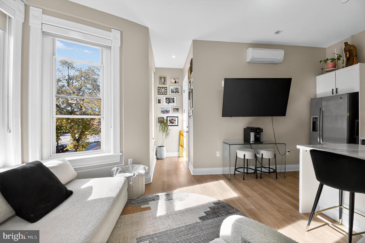 459 MASSACHUSETTS AVE NW #24, WASHINGTON, District Of Columbia 20001, 1 Bedroom Bedrooms, ,1 BathroomBathrooms,Residential,For sale,459 MASSACHUSETTS AVE NW #24,DCDC2231236 MLS # DCDC2231236 459 MASSACHUSETTS AVE NW #24, WASHINGTON, District Of Columbia 20001, 1 Bedroom Bedrooms, ,1 BathroomBathrooms,Residential,For sale,459 MASSACHUSETTS AVE NW #24,DCDC2231236 MLS # DCDC2231236