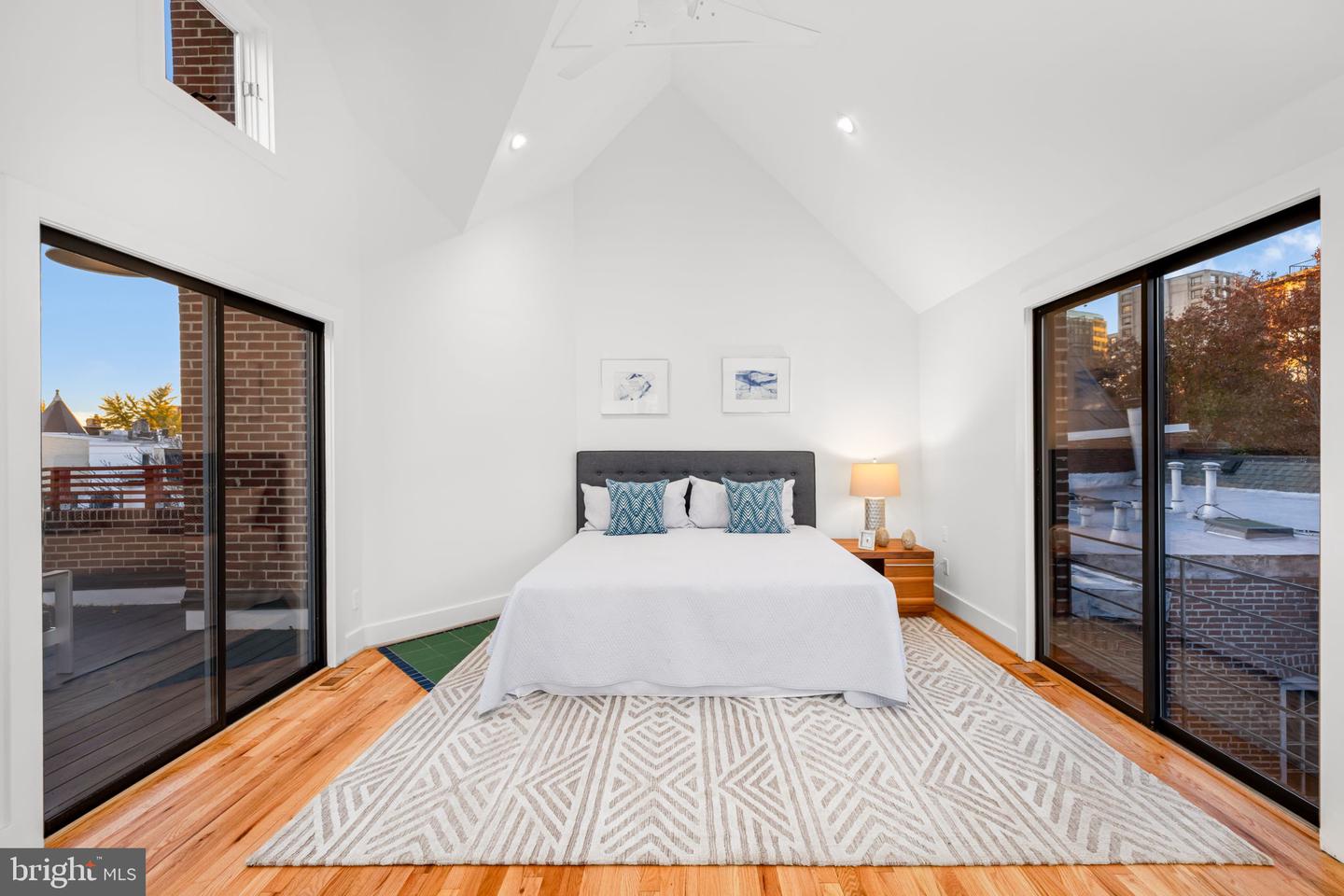 1820 T ST NW #6, WASHINGTON, District Of Columbia 20009, 2 Bedrooms Bedrooms, ,2 BathroomsBathrooms,Residential,For sale,1820 T ST NW #6,DCDC2231334 MLS # DCDC2231334 1820 T ST NW #6, WASHINGTON, District Of Columbia 20009, 2 Bedrooms Bedrooms, ,2 BathroomsBathrooms,Residential,For sale,1820 T ST NW #6,DCDC2231334 MLS # DCDC2231334