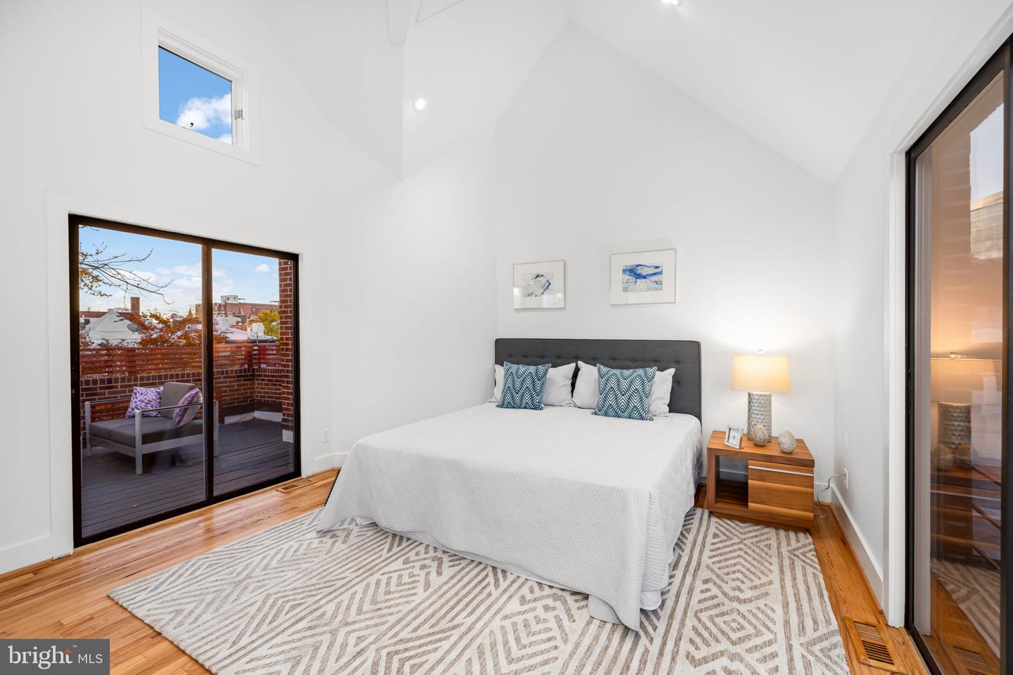 1820 T ST NW #6, WASHINGTON, District Of Columbia 20009, 2 Bedrooms Bedrooms, ,2 BathroomsBathrooms,Residential,For sale,1820 T ST NW #6,DCDC2231334 MLS # DCDC2231334 1820 T ST NW #6, WASHINGTON, District Of Columbia 20009, 2 Bedrooms Bedrooms, ,2 BathroomsBathrooms,Residential,For sale,1820 T ST NW #6,DCDC2231334 MLS # DCDC2231334