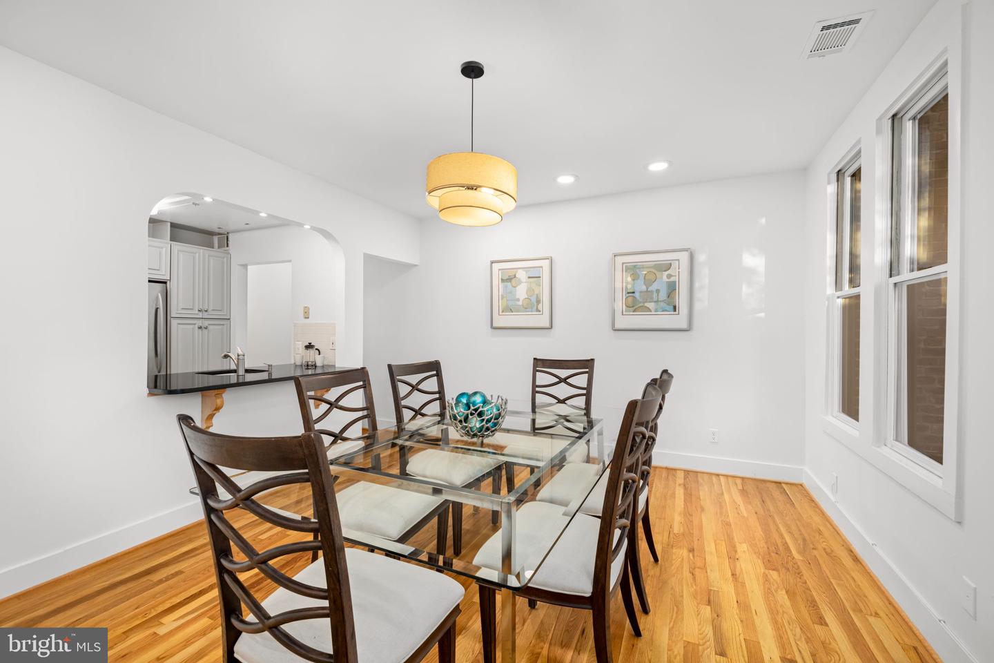 1820 T ST NW #6, WASHINGTON, District Of Columbia 20009, 2 Bedrooms Bedrooms, ,2 BathroomsBathrooms,Residential,For sale,1820 T ST NW #6,DCDC2231334 MLS # DCDC2231334 1820 T ST NW #6, WASHINGTON, District Of Columbia 20009, 2 Bedrooms Bedrooms, ,2 BathroomsBathrooms,Residential,For sale,1820 T ST NW #6,DCDC2231334 MLS # DCDC2231334