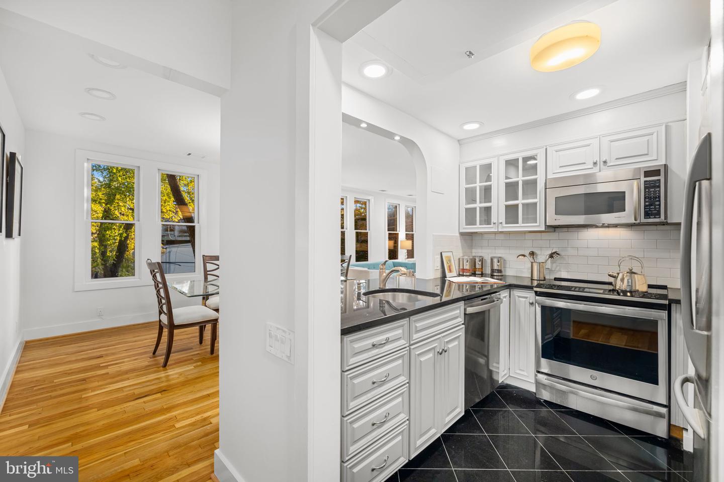 1820 T ST NW #6, WASHINGTON, District Of Columbia 20009, 2 Bedrooms Bedrooms, ,2 BathroomsBathrooms,Residential,For sale,1820 T ST NW #6,DCDC2231334 MLS # DCDC2231334 1820 T ST NW #6, WASHINGTON, District Of Columbia 20009, 2 Bedrooms Bedrooms, ,2 BathroomsBathrooms,Residential,For sale,1820 T ST NW #6,DCDC2231334 MLS # DCDC2231334