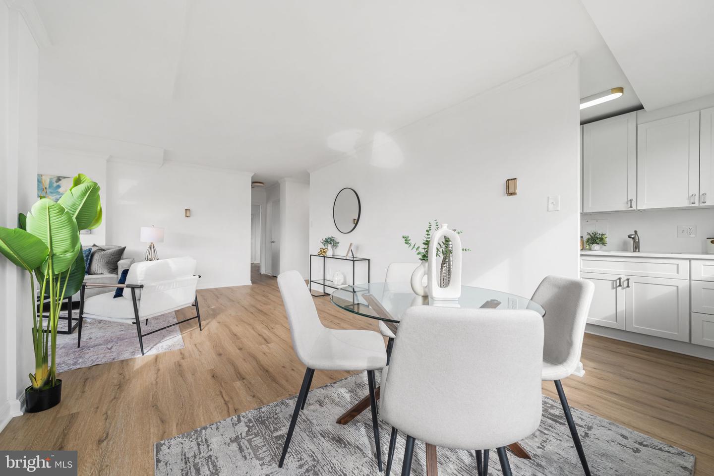 4000 TUNLAW RD NW #811, WASHINGTON, District Of Columbia 20007, 1 Bedroom Bedrooms, ,1 BathroomBathrooms,Residential,For sale,4000 TUNLAW RD NW #811,DCDC2231408 MLS # DCDC2231408