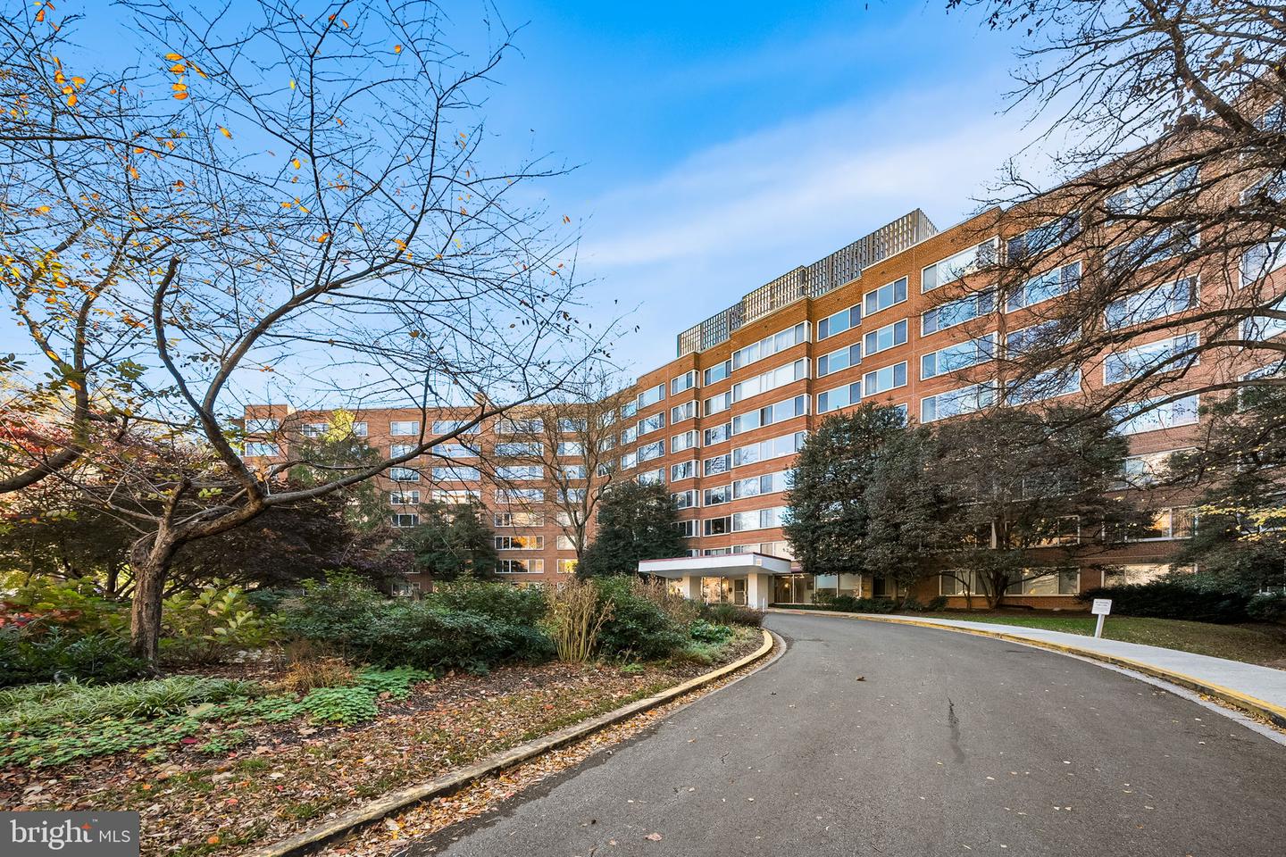 4000 TUNLAW RD NW #811, WASHINGTON, District Of Columbia 20007, 1 Bedroom Bedrooms, ,1 BathroomBathrooms,Residential,For sale,4000 TUNLAW RD NW #811,DCDC2231408 MLS # DCDC2231408