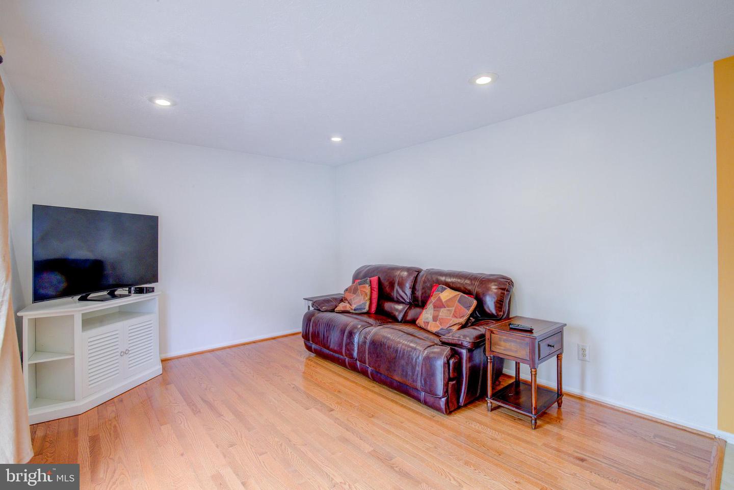 2629 NEW BANNER LN, HERNDON, Virginia 20171, 4 Bedrooms Bedrooms, 14 Rooms Rooms,3 BathroomsBathrooms,Residential,For sale,2629 NEW BANNER LN,VAFX2278736 MLS # VAFX2278736 2629 NEW BANNER LN, HERNDON, Virginia 20171, 4 Bedrooms Bedrooms, 14 Rooms Rooms,3 BathroomsBathrooms,Residential,For sale,2629 NEW BANNER LN,VAFX2278736 MLS # VAFX2278736