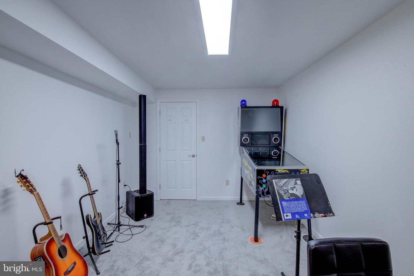 2629 NEW BANNER LN, HERNDON, Virginia 20171, 4 Bedrooms Bedrooms, 14 Rooms Rooms,3 BathroomsBathrooms,Residential,For sale,2629 NEW BANNER LN,VAFX2278736 MLS # VAFX2278736 2629 NEW BANNER LN, HERNDON, Virginia 20171, 4 Bedrooms Bedrooms, 14 Rooms Rooms,3 BathroomsBathrooms,Residential,For sale,2629 NEW BANNER LN,VAFX2278736 MLS # VAFX2278736