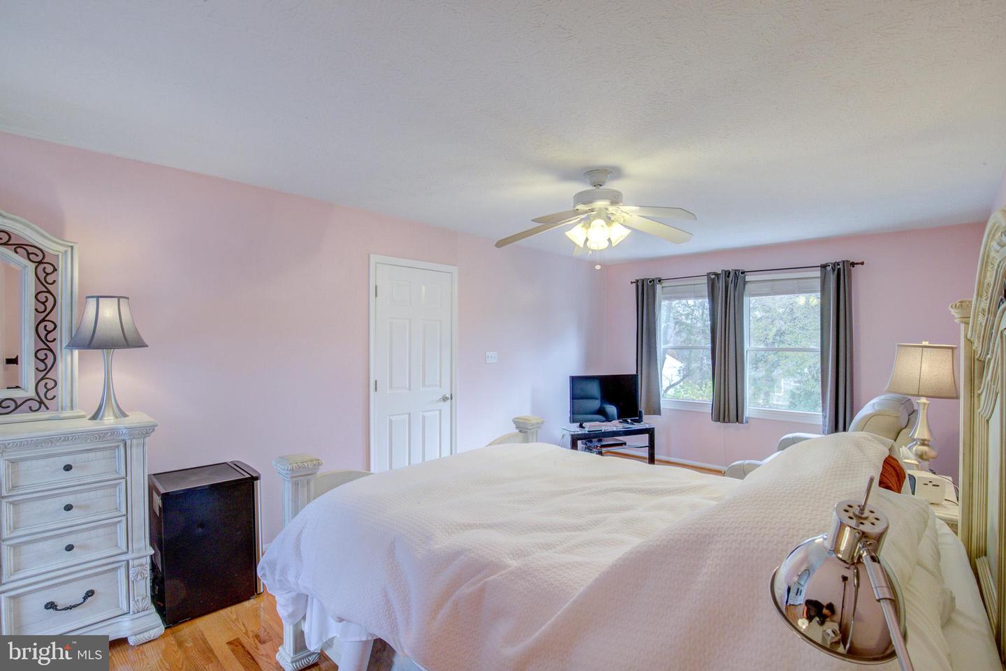 2629 NEW BANNER LN, HERNDON, Virginia 20171, 4 Bedrooms Bedrooms, 14 Rooms Rooms,3 BathroomsBathrooms,Residential,For sale,2629 NEW BANNER LN,VAFX2278736 MLS # VAFX2278736 2629 NEW BANNER LN, HERNDON, Virginia 20171, 4 Bedrooms Bedrooms, 14 Rooms Rooms,3 BathroomsBathrooms,Residential,For sale,2629 NEW BANNER LN,VAFX2278736 MLS # VAFX2278736