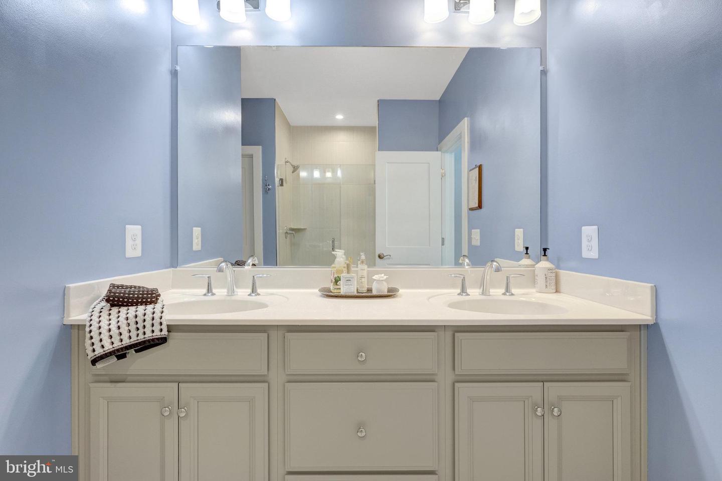 1130 MADEIRA TER SE, LEESBURG, Virginia 20175, 3 Bedrooms Bedrooms, ,2 BathroomsBathrooms,Residential,For sale,1130 MADEIRA TER SE,VALO2111032 MLS # VALO2111032 1130 MADEIRA TER SE, LEESBURG, Virginia 20175, 3 Bedrooms Bedrooms, ,2 BathroomsBathrooms,Residential,For sale,1130 MADEIRA TER SE,VALO2111032 MLS # VALO2111032