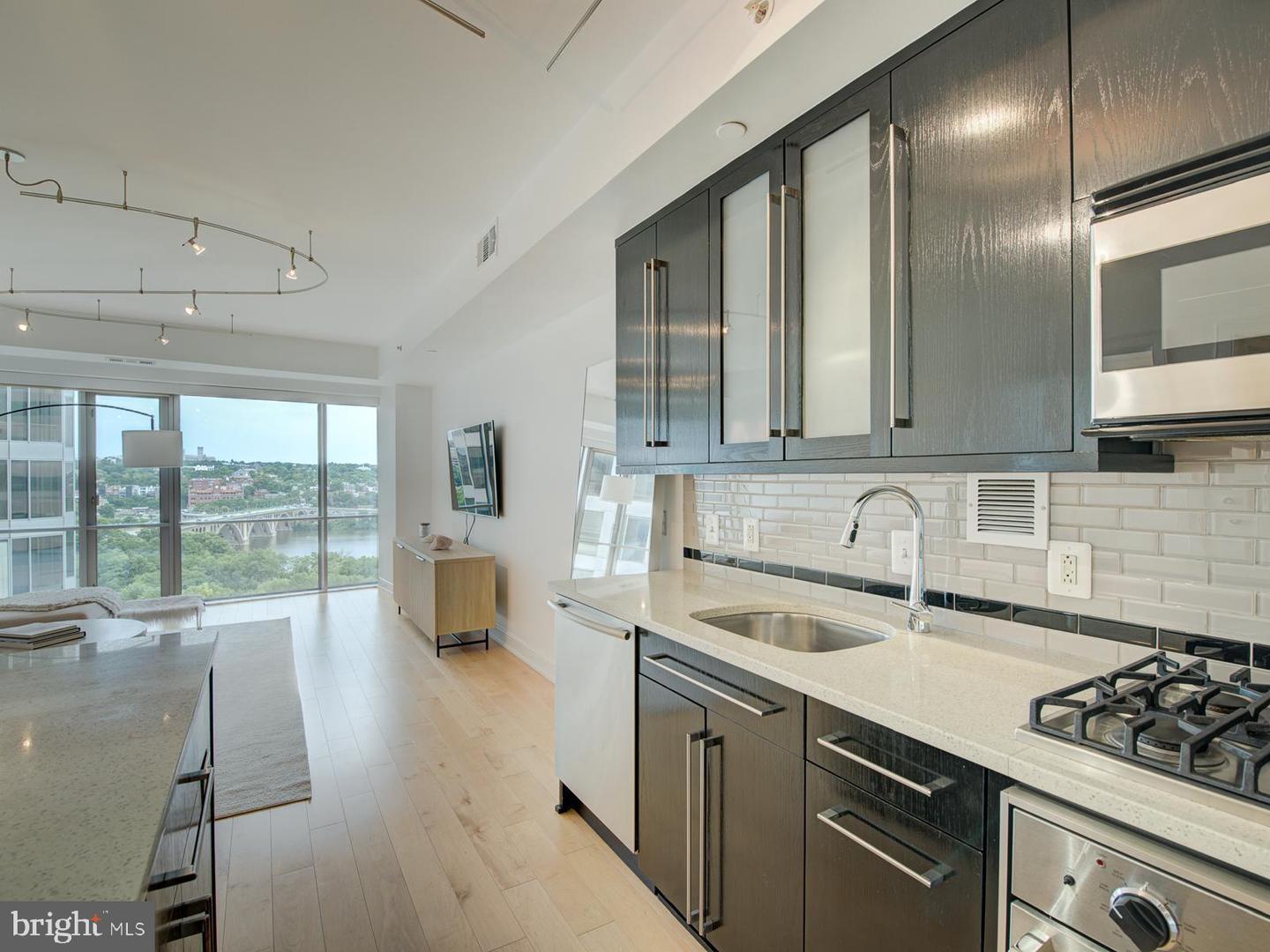 1111 N 19 ST N #1509, ARLINGTON, Virginia 22209, 1 Bedroom Bedrooms, 3 Rooms Rooms,1 BathroomBathrooms,Residential,For sale,1111 N 19 ST N #1509,VAAR2065970 MLS # VAAR2065970 1111 N 19 ST N #1509, ARLINGTON, Virginia 22209, 1 Bedroom Bedrooms, 3 Rooms Rooms,1 BathroomBathrooms,Residential,For sale,1111 N 19 ST N #1509,VAAR2065970 MLS # VAAR2065970