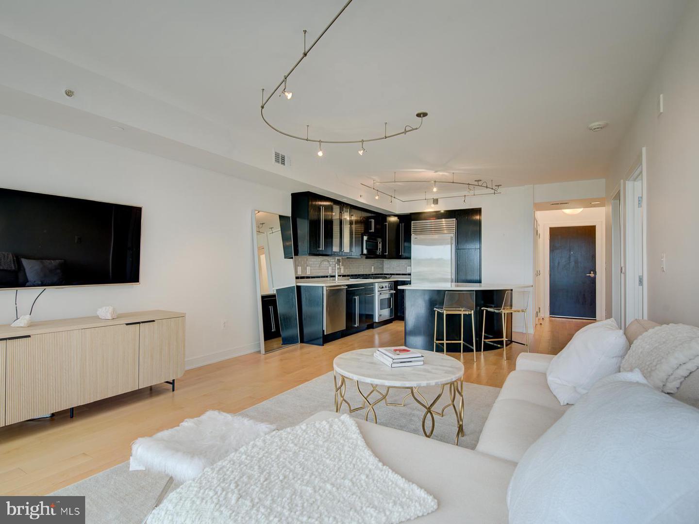 1111 N 19 ST N #1509, ARLINGTON, Virginia 22209, 1 Bedroom Bedrooms, 3 Rooms Rooms,1 BathroomBathrooms,Residential,For sale,1111 N 19 ST N #1509,VAAR2065970 MLS # VAAR2065970 1111 N 19 ST N #1509, ARLINGTON, Virginia 22209, 1 Bedroom Bedrooms, 3 Rooms Rooms,1 BathroomBathrooms,Residential,For sale,1111 N 19 ST N #1509,VAAR2065970 MLS # VAAR2065970