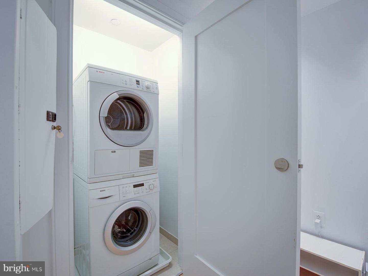 1111 N 19 ST N #1509, ARLINGTON, Virginia 22209, 1 Bedroom Bedrooms, 3 Rooms Rooms,1 BathroomBathrooms,Residential,For sale,1111 N 19 ST N #1509,VAAR2065970 MLS # VAAR2065970 1111 N 19 ST N #1509, ARLINGTON, Virginia 22209, 1 Bedroom Bedrooms, 3 Rooms Rooms,1 BathroomBathrooms,Residential,For sale,1111 N 19 ST N #1509,VAAR2065970 MLS # VAAR2065970