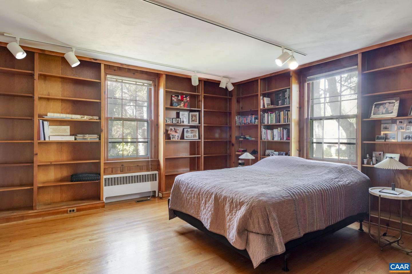 114 BOLLINGWOOD RD, CHARLOTTESVILLE, Virginia 22903, 4 Bedrooms Bedrooms, ,3 BathroomsBathrooms,Residential,For sale,114 BOLLINGWOOD RD,670965 MLS # 670965 114 BOLLINGWOOD RD, CHARLOTTESVILLE, Virginia 22903, 4 Bedrooms Bedrooms, ,3 BathroomsBathrooms,Residential,For sale,114 BOLLINGWOOD RD,670965 MLS # 670965