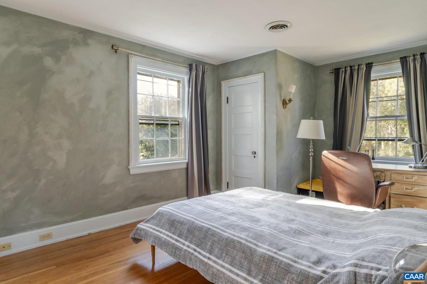 114 BOLLINGWOOD RD, CHARLOTTESVILLE, Virginia 22903, 4 Bedrooms Bedrooms, ,3 BathroomsBathrooms,Residential,For sale,114 BOLLINGWOOD RD,670965 MLS # 670965 114 BOLLINGWOOD RD, CHARLOTTESVILLE, Virginia 22903, 4 Bedrooms Bedrooms, ,3 BathroomsBathrooms,Residential,For sale,114 BOLLINGWOOD RD,670965 MLS # 670965