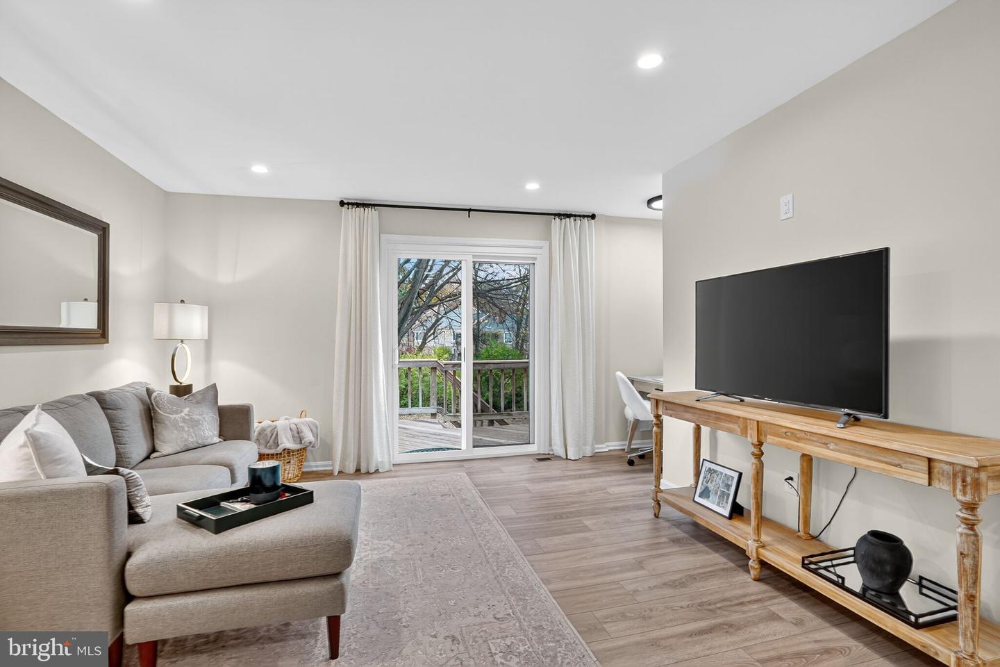 3889 TUSICO PL, FAIRFAX, Virginia 22030, 3 Bedrooms Bedrooms, ,3 BathroomsBathrooms,Residential,For sale,3889 TUSICO PL,VAFC2007384 MLS # VAFC2007384 3889 TUSICO PL, FAIRFAX, Virginia 22030, 3 Bedrooms Bedrooms, ,3 BathroomsBathrooms,Residential,For sale,3889 TUSICO PL,VAFC2007384 MLS # VAFC2007384