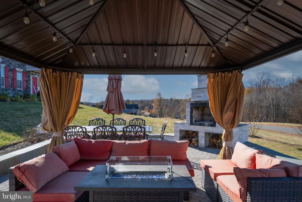 9590 BLACKBIRD LOOP, CULPEPER, Virginia 22701, 6 Bedrooms Bedrooms, ,3 BathroomsBathrooms,Residential,9590 BLACKBIRD LOOP,VACU2012082 MLS # VACU2012082 9590 BLACKBIRD LOOP, CULPEPER, Virginia 22701, 6 Bedrooms Bedrooms, ,3 BathroomsBathrooms,Residential,9590 BLACKBIRD LOOP,VACU2012082 MLS # VACU2012082