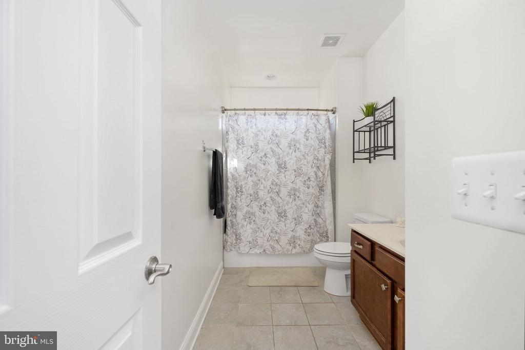 9590 BLACKBIRD LOOP, CULPEPER, Virginia 22701, 6 Bedrooms Bedrooms, ,3 BathroomsBathrooms,Residential,9590 BLACKBIRD LOOP,VACU2012082 MLS # VACU2012082 9590 BLACKBIRD LOOP, CULPEPER, Virginia 22701, 6 Bedrooms Bedrooms, ,3 BathroomsBathrooms,Residential,9590 BLACKBIRD LOOP,VACU2012082 MLS # VACU2012082