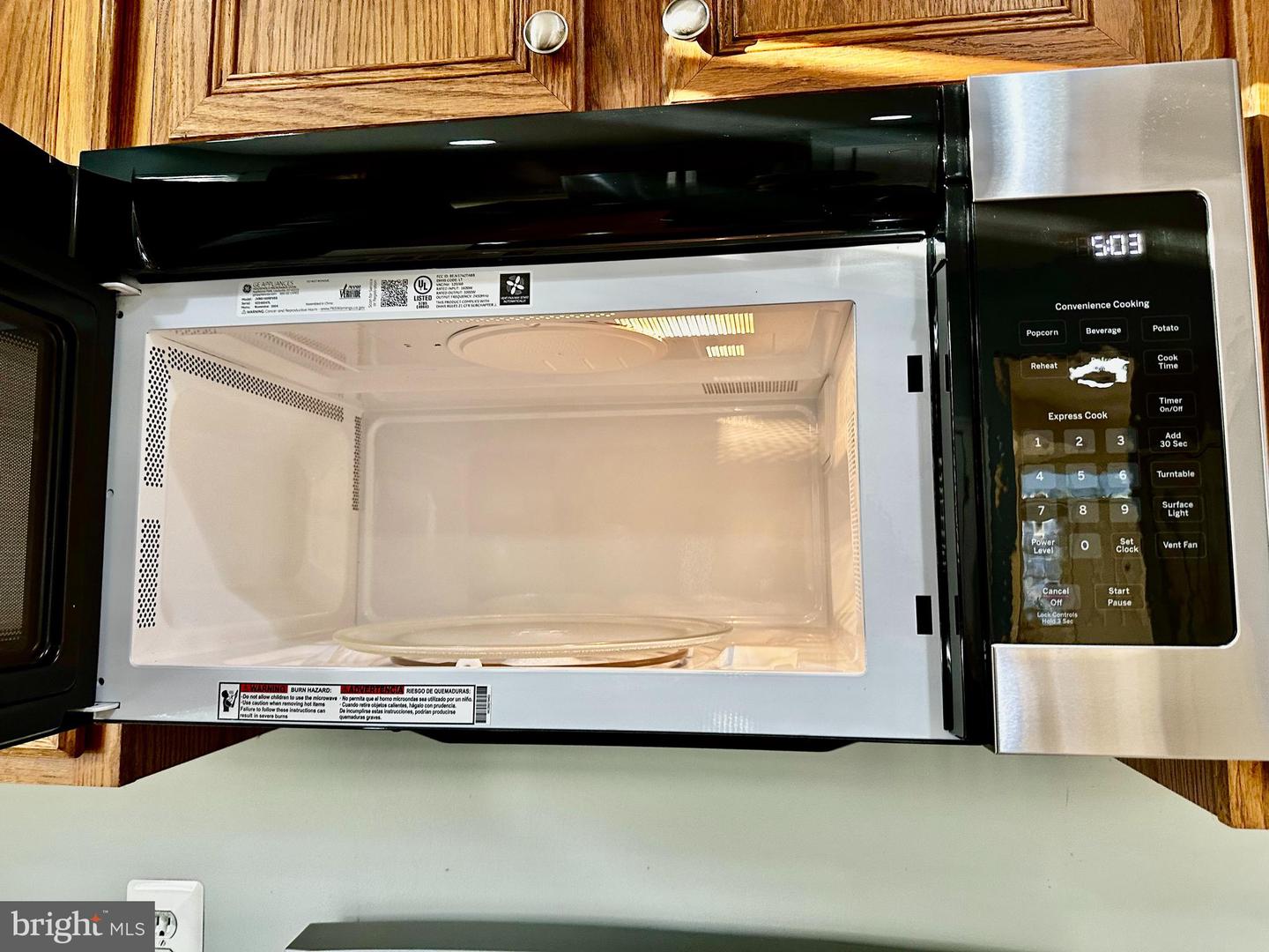 43438 OXEN LN, CHANTILLY, Virginia 20152, 4 Bedrooms Bedrooms, ,3 BathroomsBathrooms,Residential,For sale,43438 OXEN LN,VALO2111098 MLS # VALO2111098 43438 OXEN LN, CHANTILLY, Virginia 20152, 4 Bedrooms Bedrooms, ,3 BathroomsBathrooms,Residential,For sale,43438 OXEN LN,VALO2111098 MLS # VALO2111098