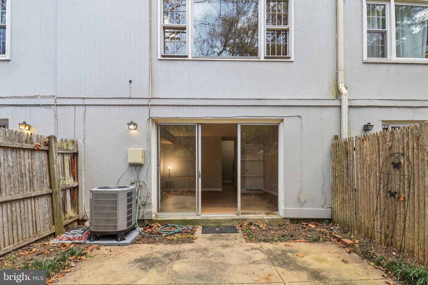 5912 MINUTEMEN RD #295, SPRINGFIELD, Virginia 22152, 2 Bedrooms Bedrooms, ,1 BathroomBathrooms,Residential,For sale,5912 MINUTEMEN RD #295,VAFX2278950 MLS # VAFX2278950 5912 MINUTEMEN RD #295, SPRINGFIELD, Virginia 22152, 2 Bedrooms Bedrooms, ,1 BathroomBathrooms,Residential,For sale,5912 MINUTEMEN RD #295,VAFX2278950 MLS # VAFX2278950