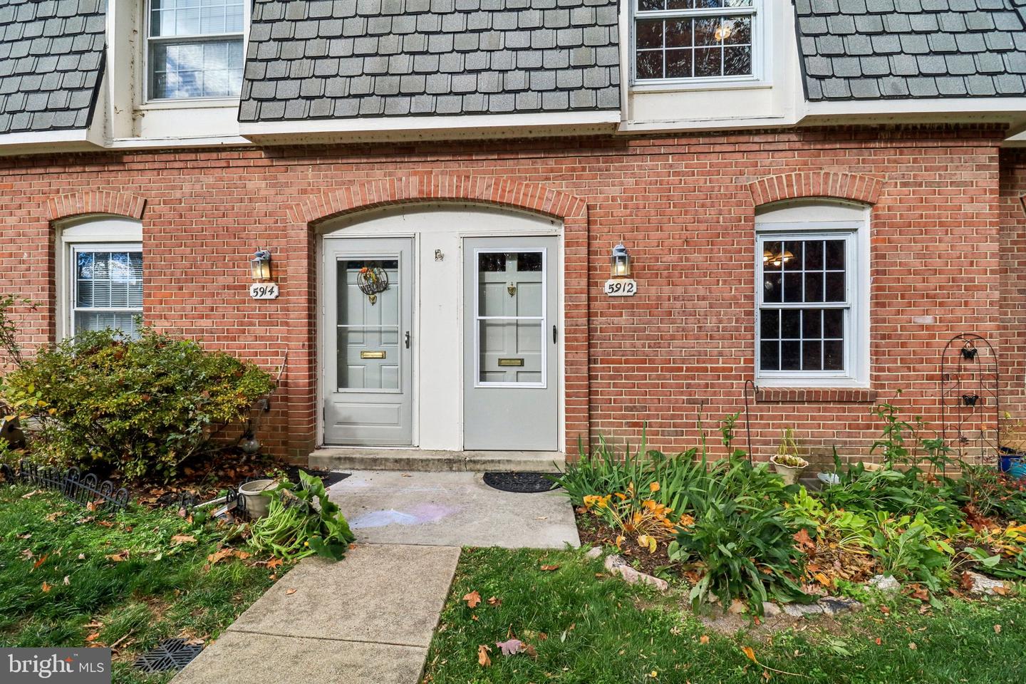 5912 MINUTEMEN RD #295, SPRINGFIELD, Virginia 22152, 2 Bedrooms Bedrooms, ,1 BathroomBathrooms,Residential,For sale,5912 MINUTEMEN RD #295,VAFX2278950 MLS # VAFX2278950 5912 MINUTEMEN RD #295, SPRINGFIELD, Virginia 22152, 2 Bedrooms Bedrooms, ,1 BathroomBathrooms,Residential,For sale,5912 MINUTEMEN RD #295,VAFX2278950 MLS # VAFX2278950