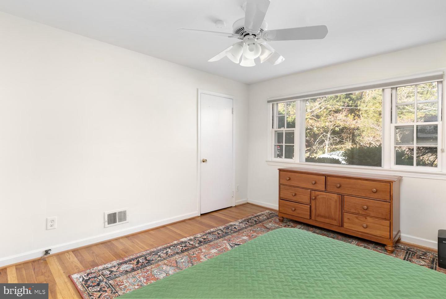 1104 TUCKAHOE LN, ALEXANDRIA, Virginia 22302, 3 Bedrooms Bedrooms, ,2 BathroomsBathrooms,Residential,For sale,1104 TUCKAHOE LN,VAAX2051780 MLS # VAAX2051780 1104 TUCKAHOE LN, ALEXANDRIA, Virginia 22302, 3 Bedrooms Bedrooms, ,2 BathroomsBathrooms,Residential,For sale,1104 TUCKAHOE LN,VAAX2051780 MLS # VAAX2051780