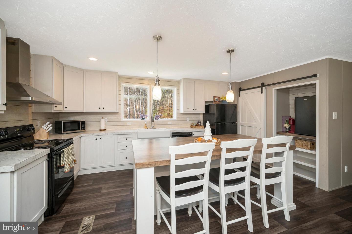 5120 BURR HILL RD, RHOADESVILLE, Virginia 22542, 3 Bedrooms Bedrooms, ,2 BathroomsBathrooms,Residential,For sale,5120 BURR HILL RD,VAOR2012792 MLS # VAOR2012792 5120 BURR HILL RD, RHOADESVILLE, Virginia 22542, 3 Bedrooms Bedrooms, ,2 BathroomsBathrooms,Residential,For sale,5120 BURR HILL RD,VAOR2012792 MLS # VAOR2012792