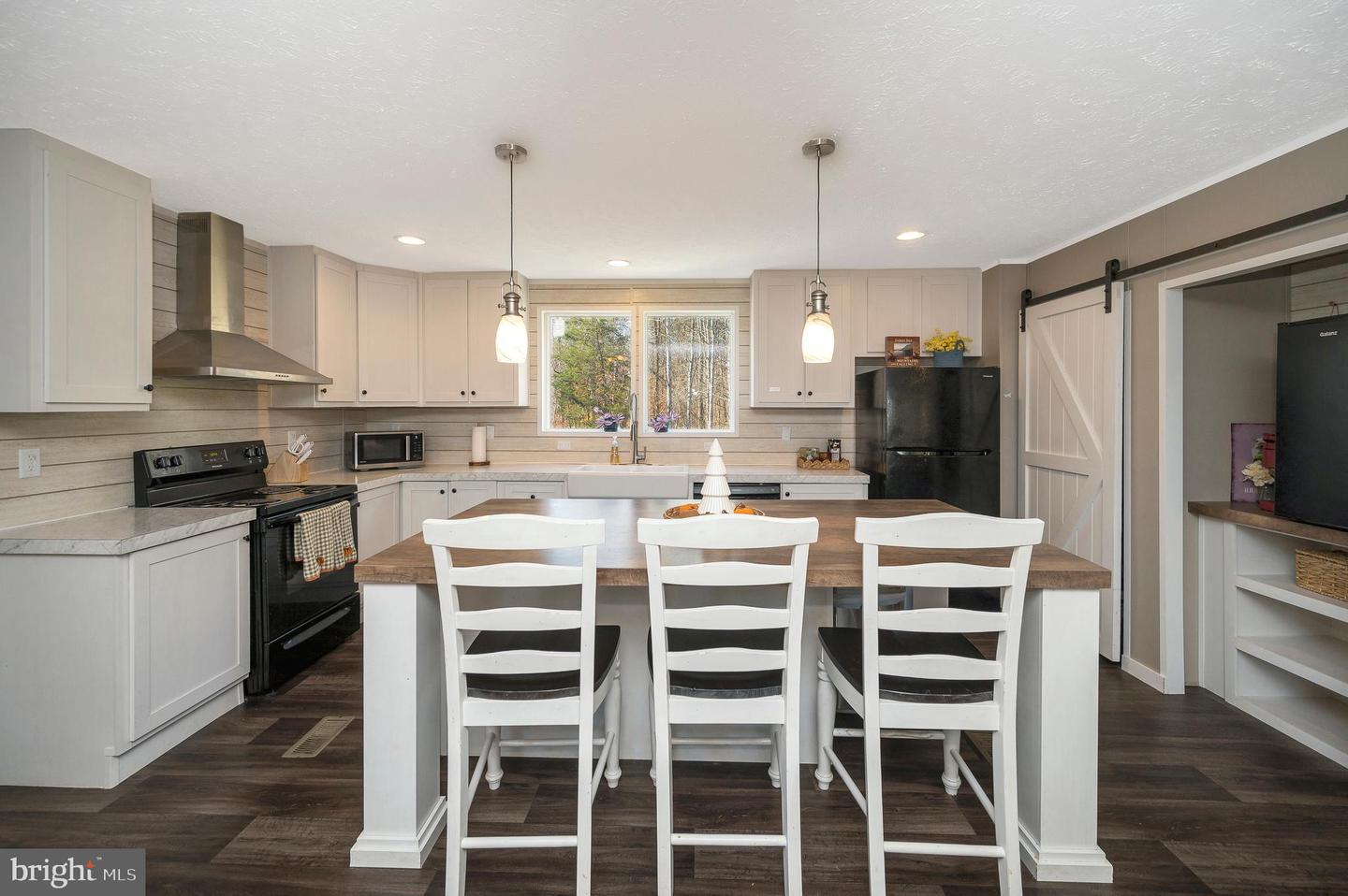 5120 BURR HILL RD, RHOADESVILLE, Virginia 22542, 3 Bedrooms Bedrooms, ,2 BathroomsBathrooms,Residential,For sale,5120 BURR HILL RD,VAOR2012792 MLS # VAOR2012792 5120 BURR HILL RD, RHOADESVILLE, Virginia 22542, 3 Bedrooms Bedrooms, ,2 BathroomsBathrooms,Residential,For sale,5120 BURR HILL RD,VAOR2012792 MLS # VAOR2012792