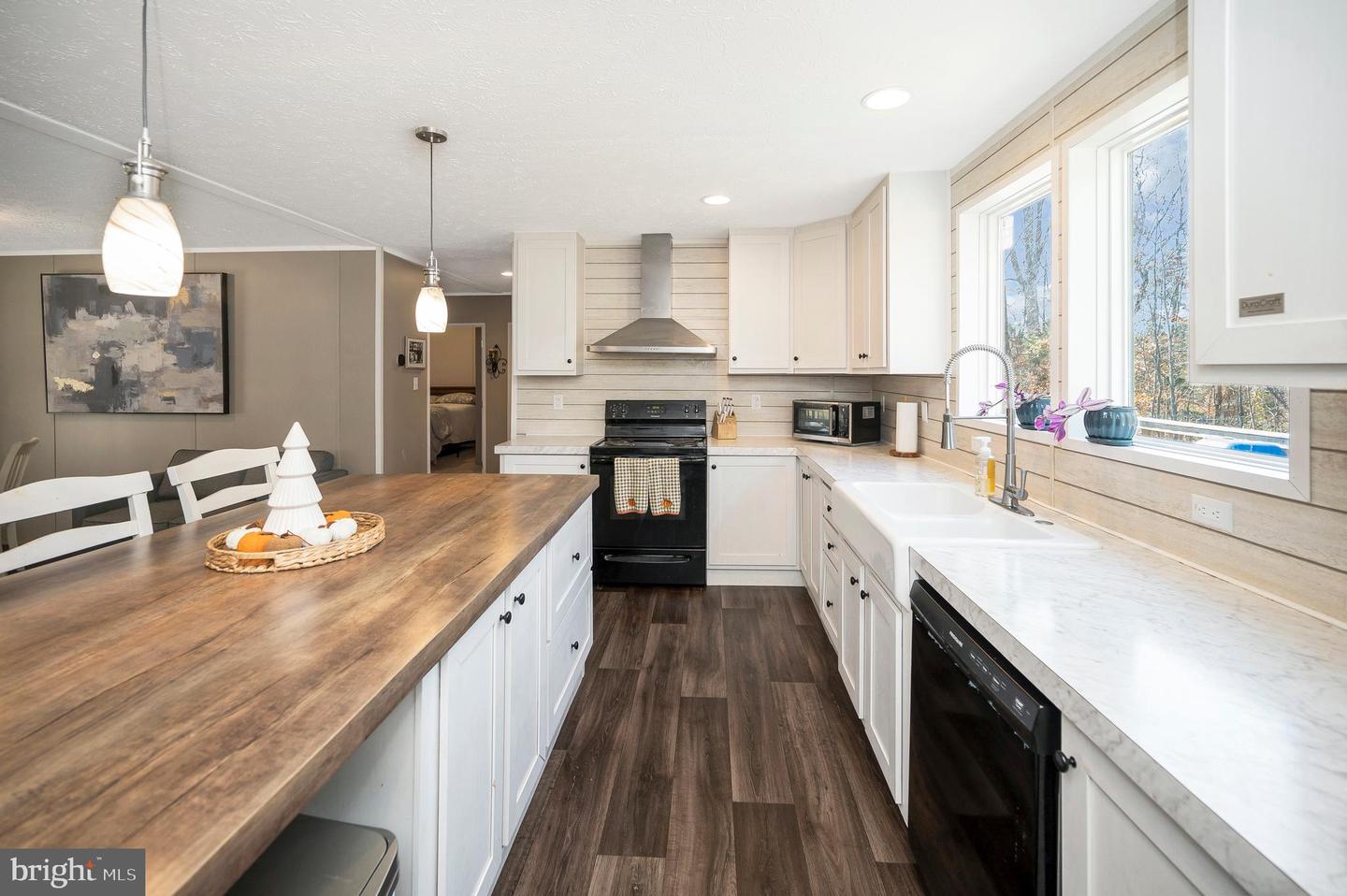 5120 BURR HILL RD, RHOADESVILLE, Virginia 22542, 3 Bedrooms Bedrooms, ,2 BathroomsBathrooms,Residential,For sale,5120 BURR HILL RD,VAOR2012792 MLS # VAOR2012792 5120 BURR HILL RD, RHOADESVILLE, Virginia 22542, 3 Bedrooms Bedrooms, ,2 BathroomsBathrooms,Residential,For sale,5120 BURR HILL RD,VAOR2012792 MLS # VAOR2012792