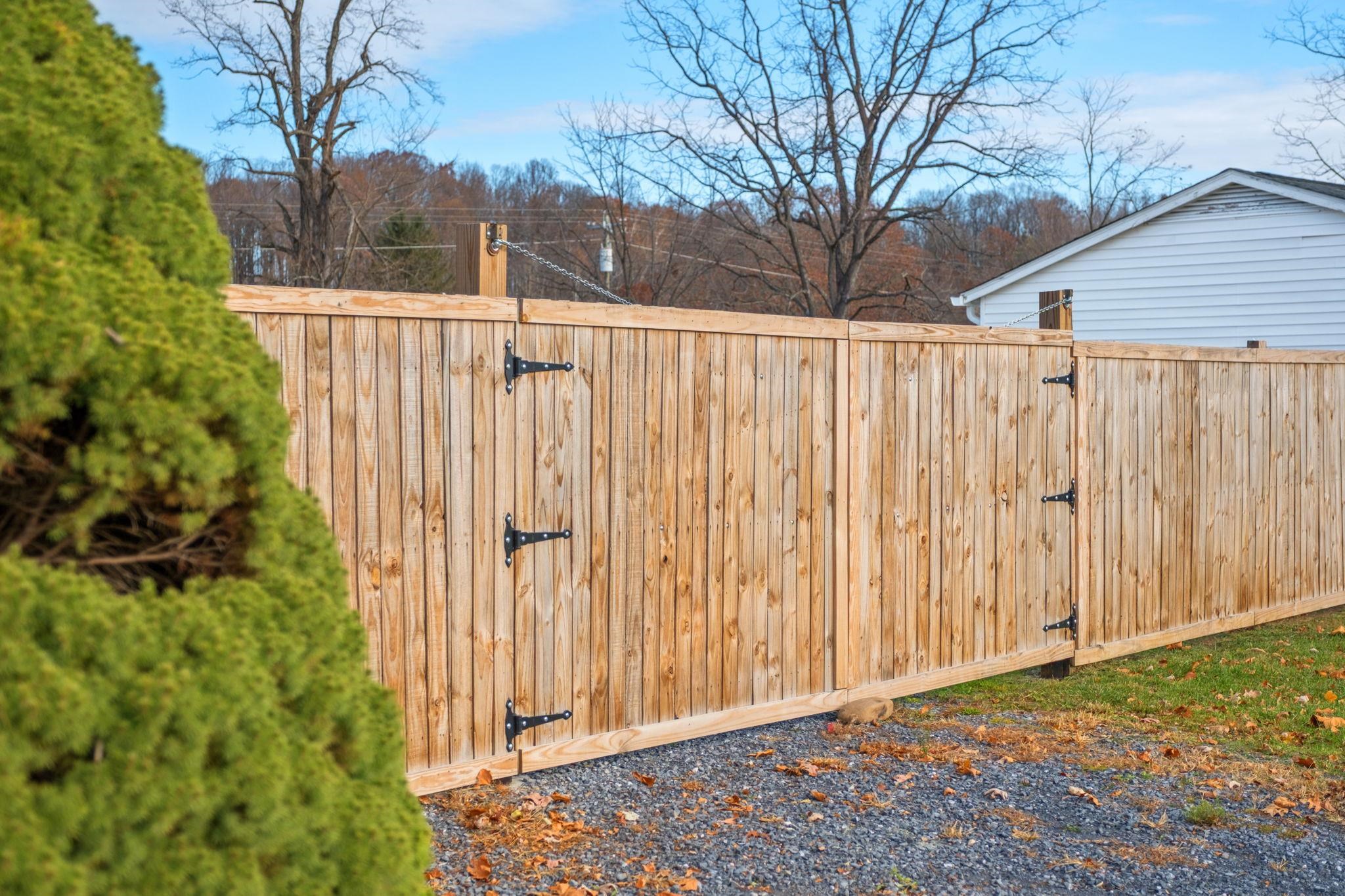 227 CRAWFORD DR, CHURCHVILLE, Virginia 24431, 3 Bedrooms Bedrooms, ,2 BathroomsBathrooms,Residential,227 CRAWFORD DR,671151 MLS # 671151 227 CRAWFORD DR, CHURCHVILLE, Virginia 24431, 3 Bedrooms Bedrooms, ,2 BathroomsBathrooms,Residential,227 CRAWFORD DR,671151 MLS # 671151